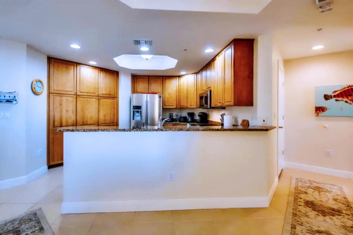 Vista Del Mar at Cape Harbour Marina, 10th Floor Luxury Condo, King Bed, Views! gallery photo in Cape Coral, FL — image 14