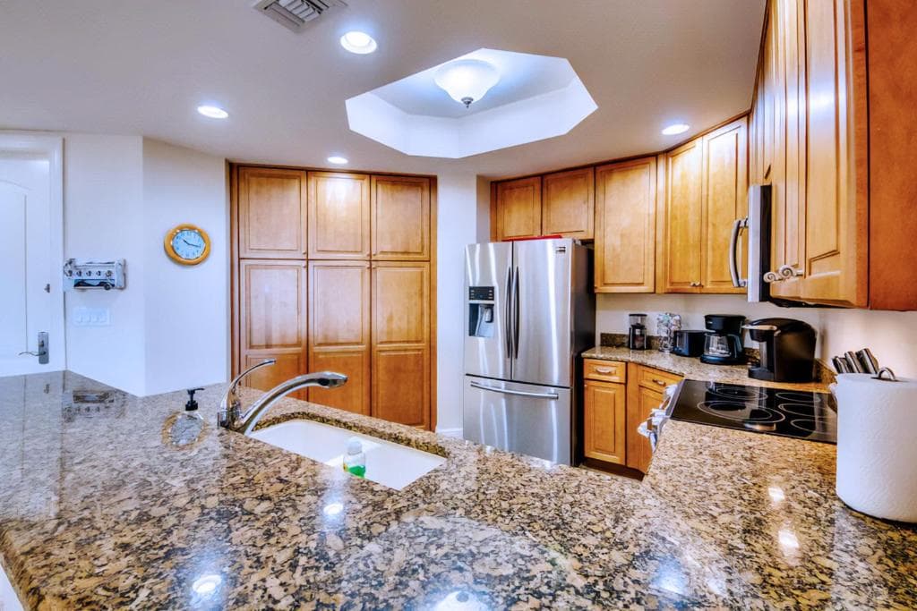 Vista Del Mar at Cape Harbour Marina, 10th Floor Luxury Condo, King Bed, Views! gallery photo in Cape Coral, FL — image 16