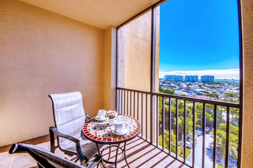 Vista Del Mar at Cape Harbour Marina, 10th Floor Luxury Condo, King Bed, Views! gallery photo in Cape Coral, FL — image 11