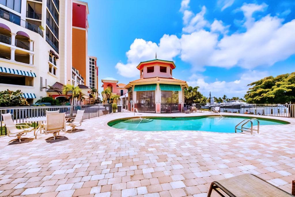 Vista Del Mar at Cape Harbour Marina, 10th Floor Luxury Condo, King Bed, Views! gallery photo in Cape Coral, FL — image 27