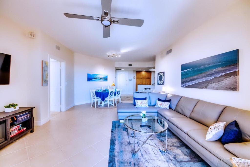 Vista Del Mar at Cape Harbour Marina, 10th Floor Luxury Condo, King Bed, Views! gallery photo in Cape Coral, FL — image 21