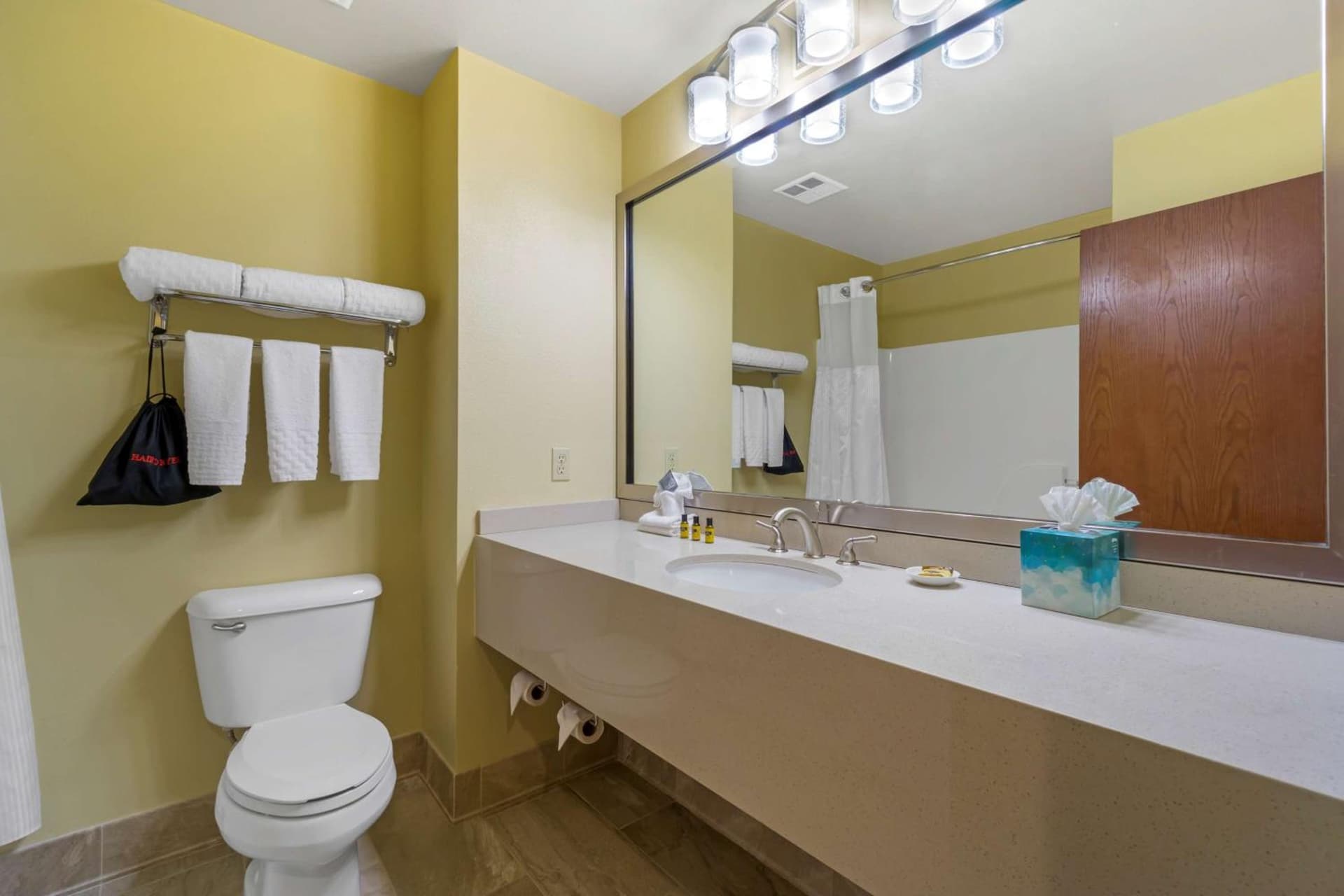 Best Western Plus Plaza by the Green gallery photo in Kent, WA — image 49