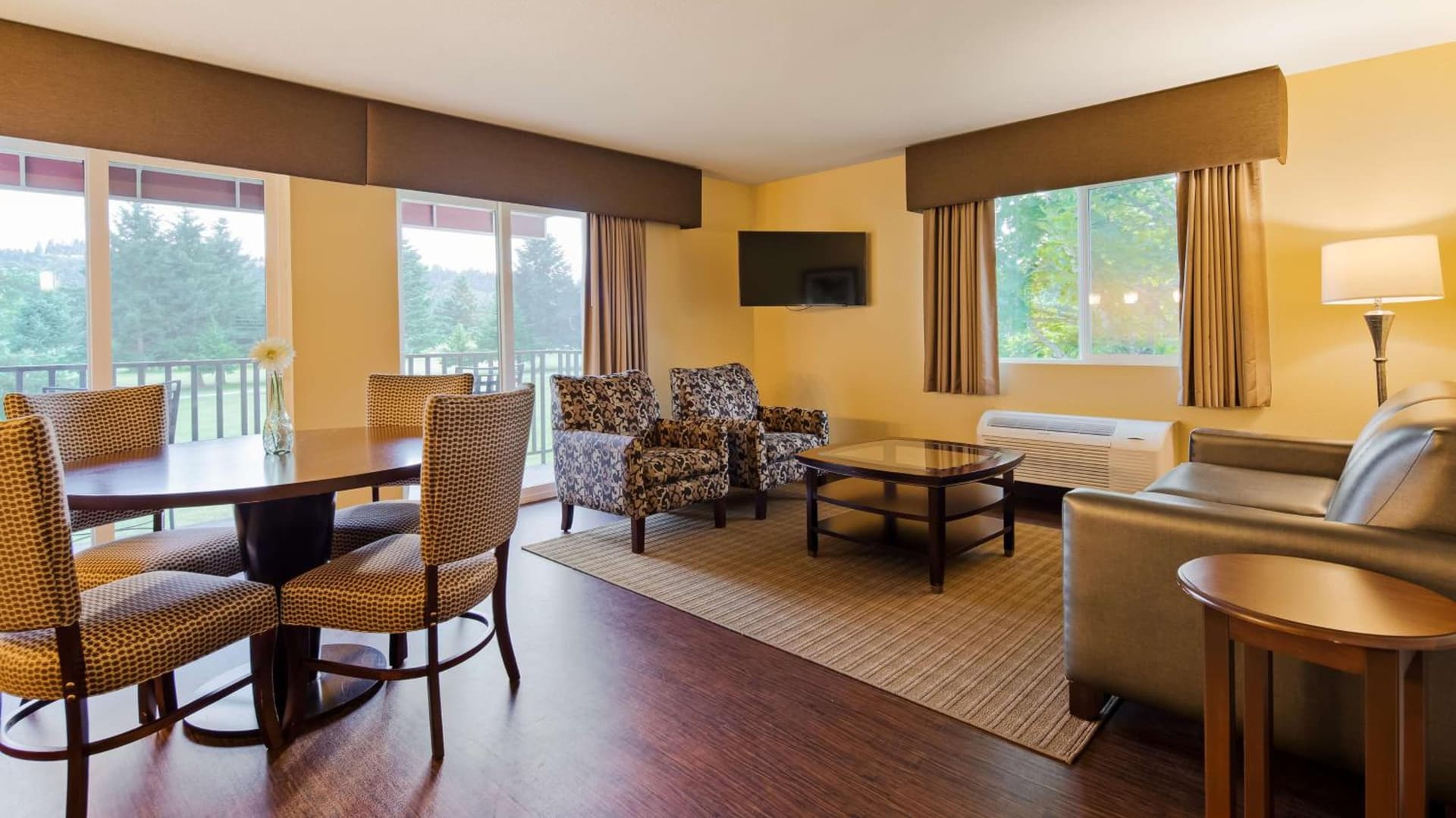 Best Western Plus Plaza by the Green gallery photo in Kent, WA — image 41