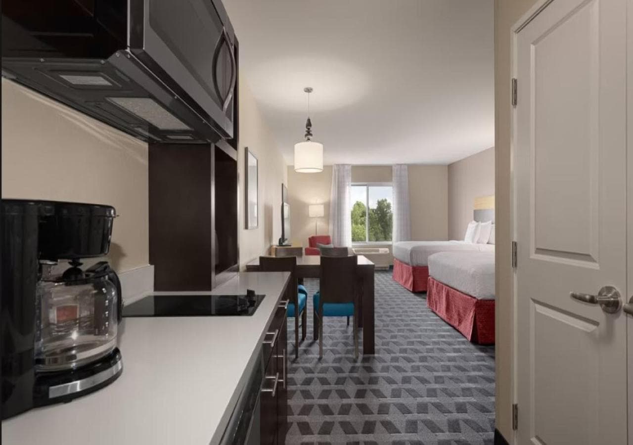 TownePlace Suites by Marriott Lexington Keeneland/Airport property views in Lexington, KY — gallery photo 3