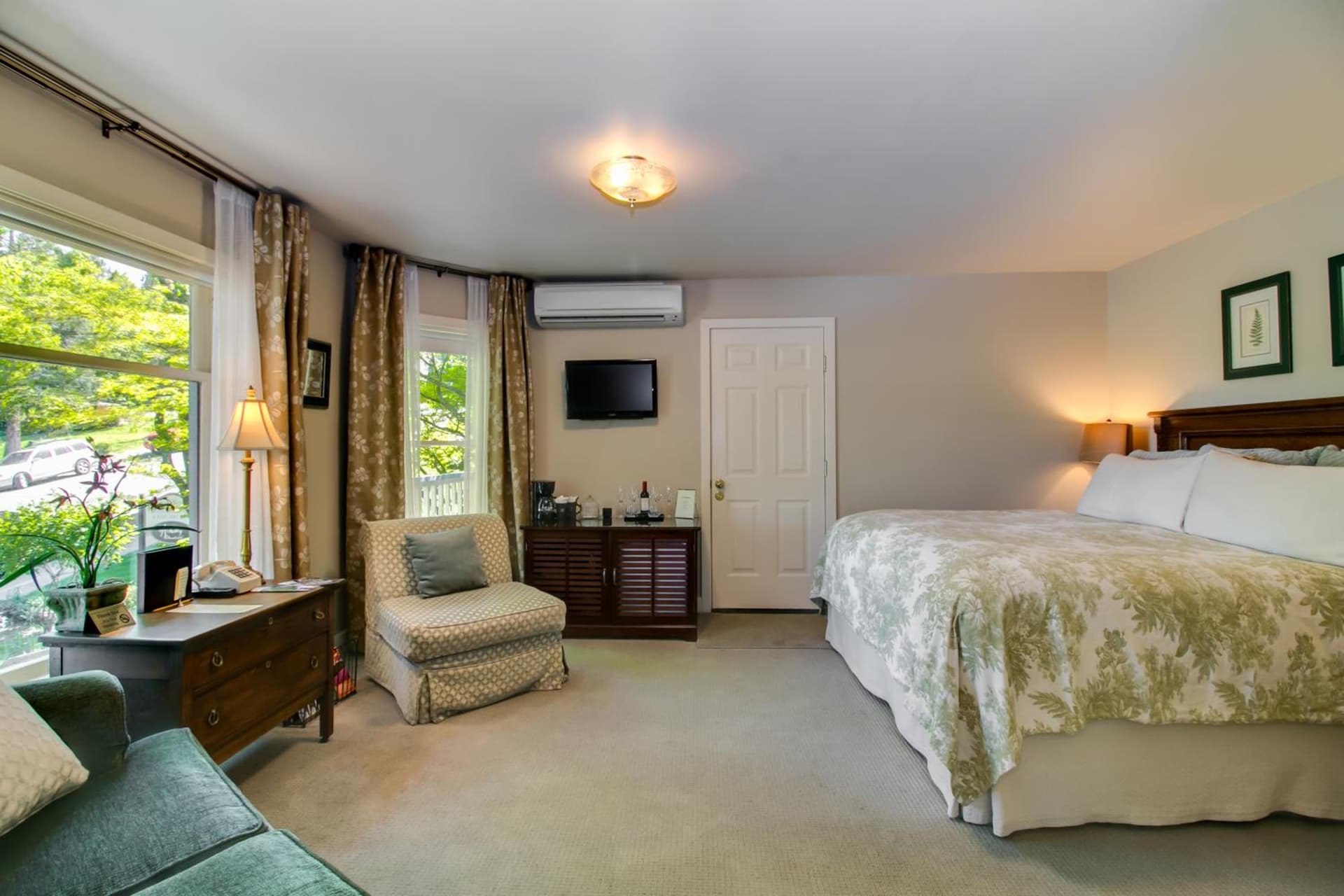 Winchester Inn gallery photo in Ashland, OR — image 94