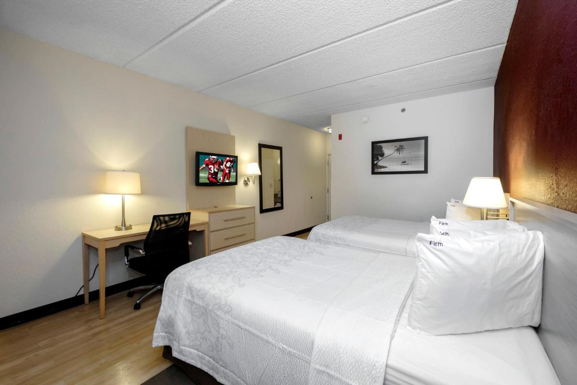 Red Roof Inn PLUS + Gainesville gallery photo in Gainesville, FL — image 26