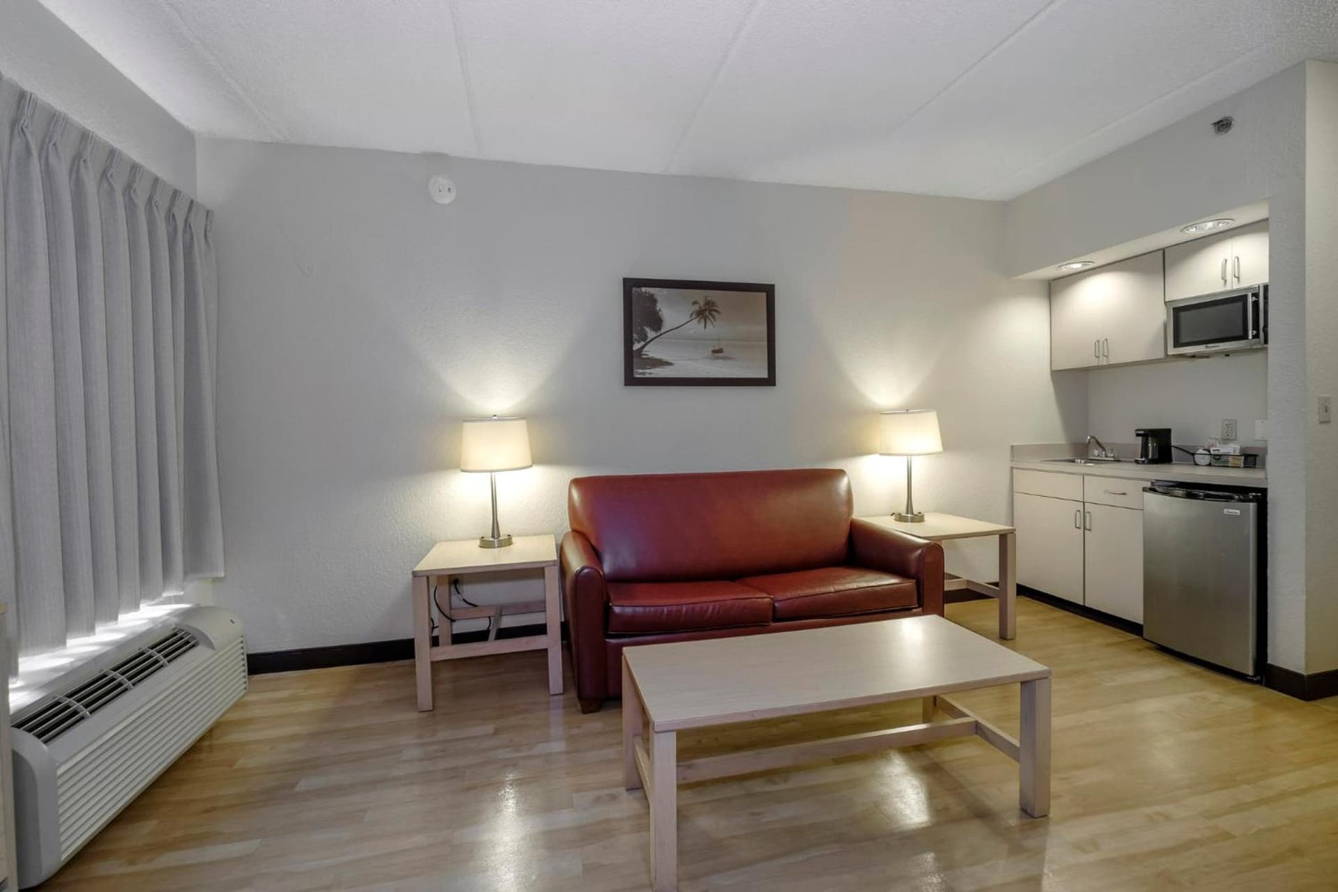 Red Roof Inn PLUS + Gainesville gallery photo in Gainesville, FL — image 6