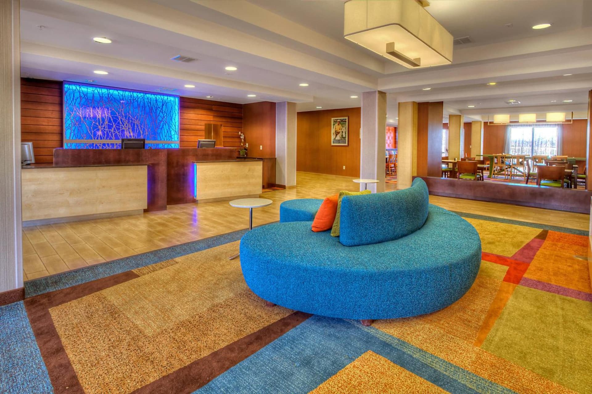 Fairfield Inn & Suites by Marriott Edmond interior in Edmond, OK — gallery photo 2