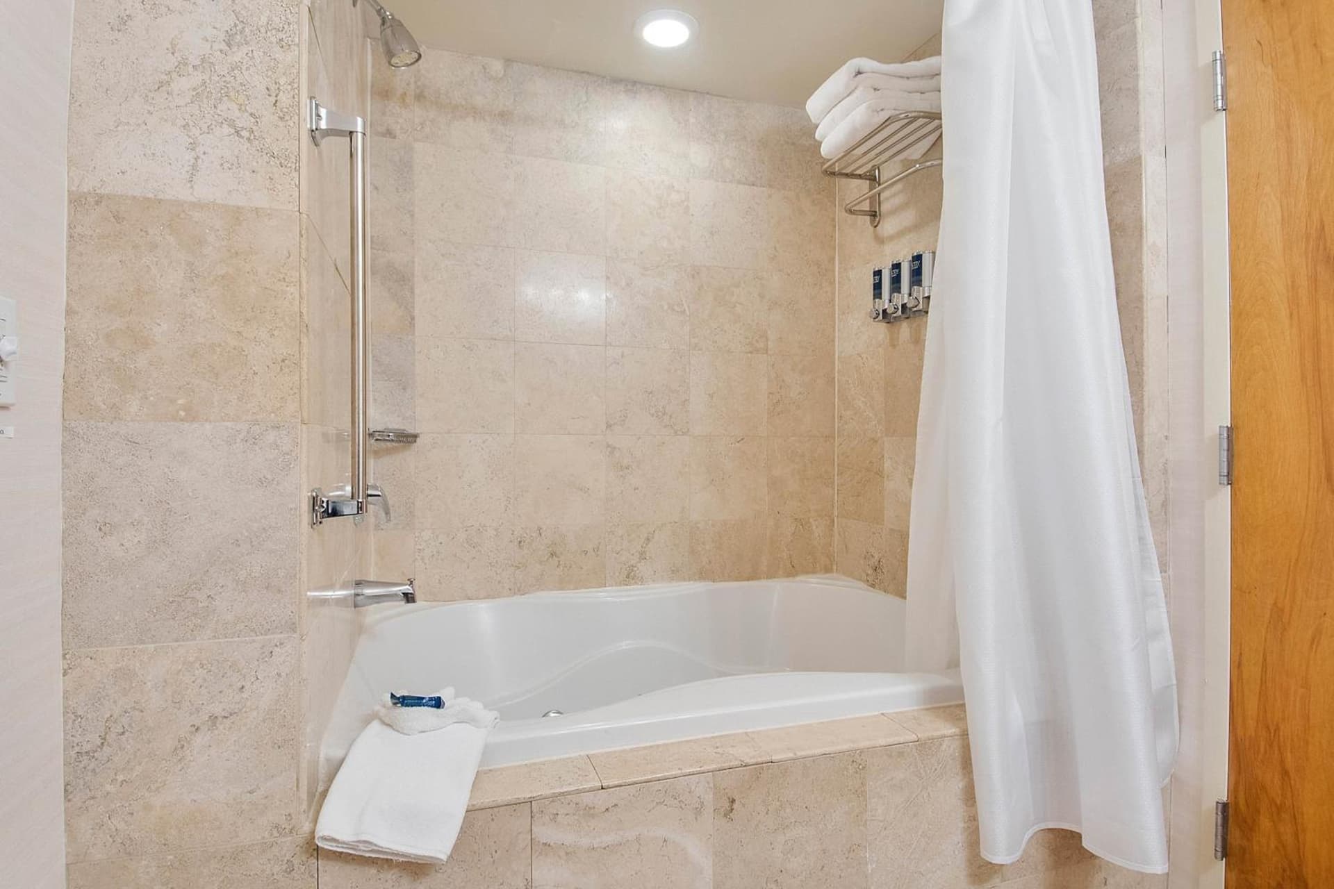 Best Western Premier Plainview-Long Island Hotel gallery photo in Plainview, NY — image 13
