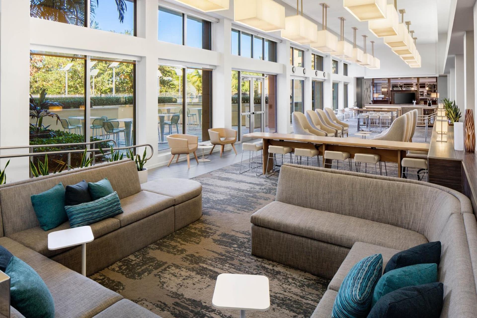 Element Miami International Airport interior in Miami, FL — gallery photo 2