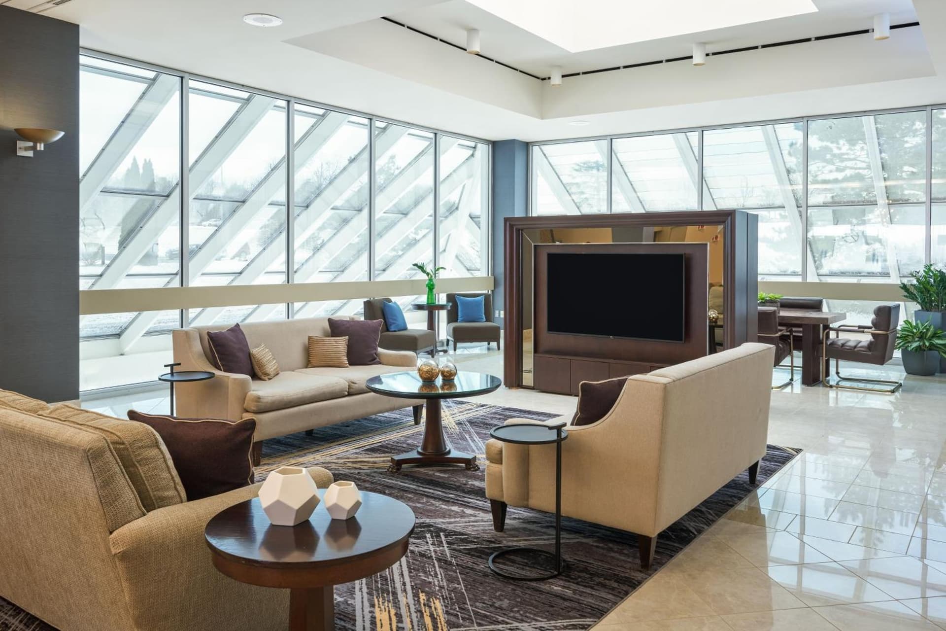 Sheraton Detroit Novi interior in Novi, MI — gallery photo 2