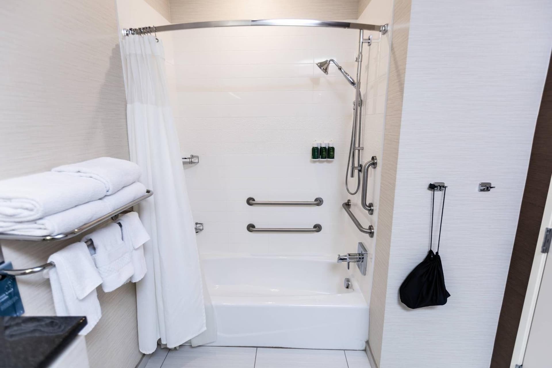 Fairfield Inn & Suites by Marriott Bowling Green gallery photo in Bowling Green, KY — image 7