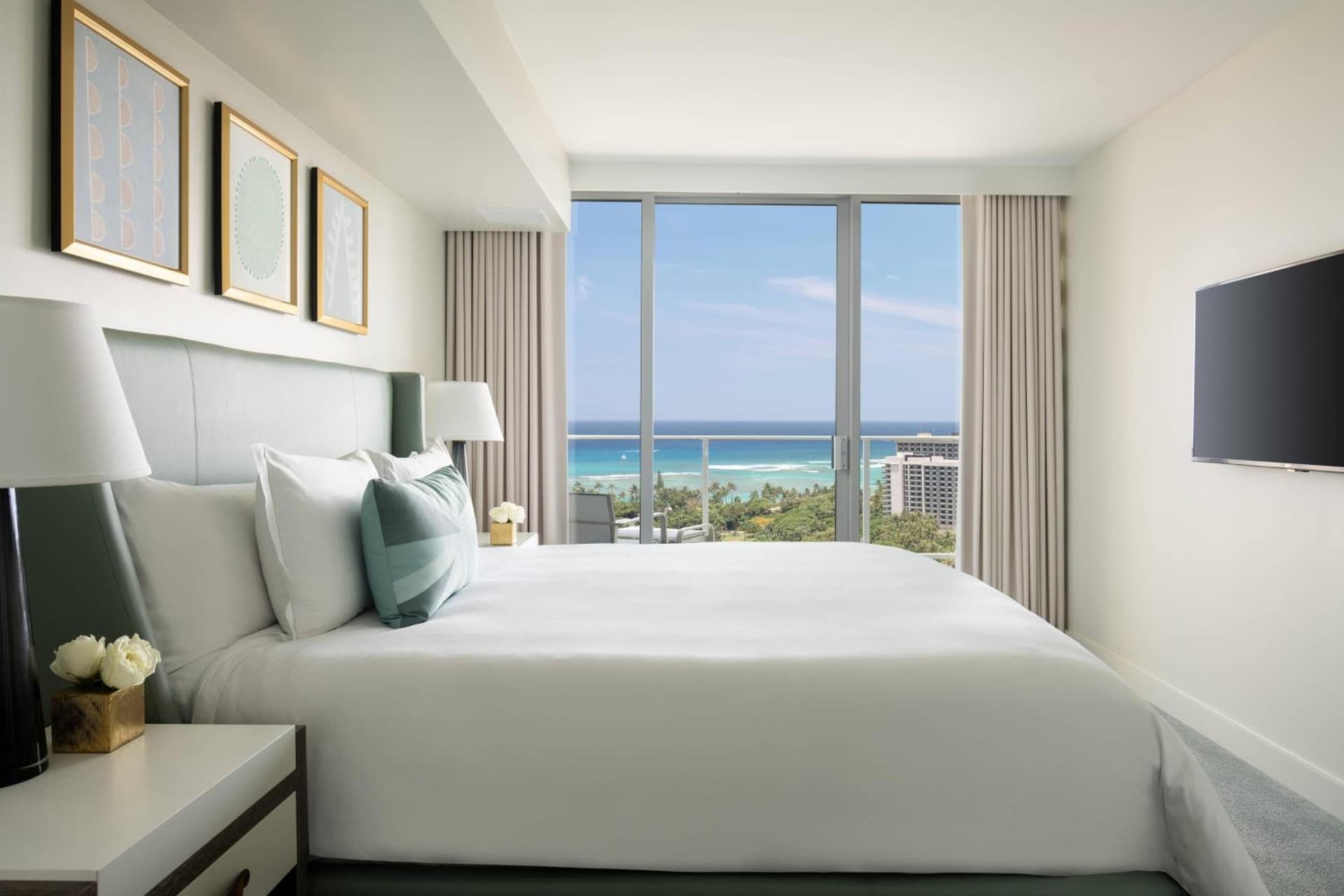 The Ritz-Carlton Residences, Waikiki Beach Hotel gallery photo in Honolulu, HI — image 70