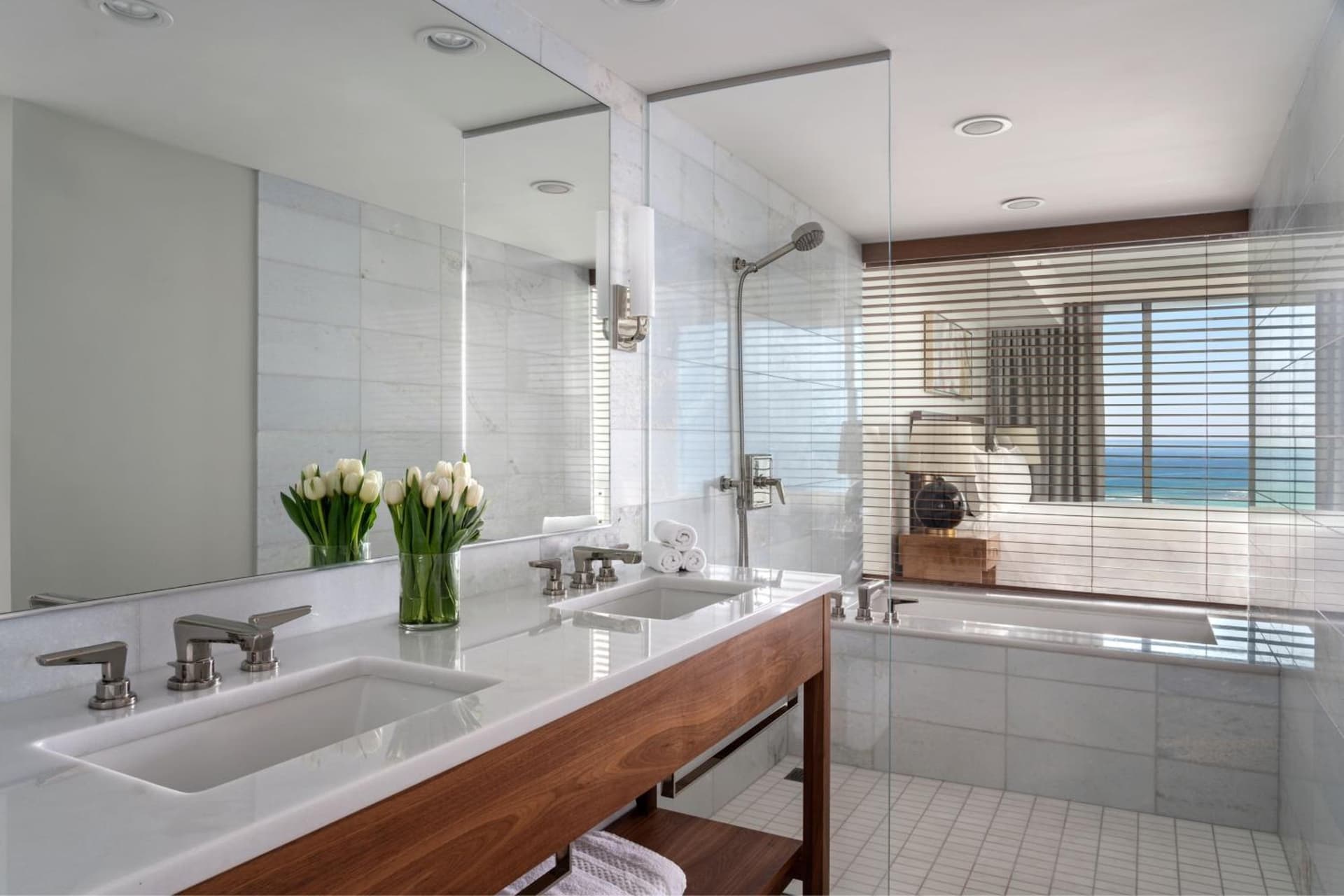 The Ritz-Carlton Residences, Waikiki Beach Hotel gallery photo in Honolulu, HI — image 80