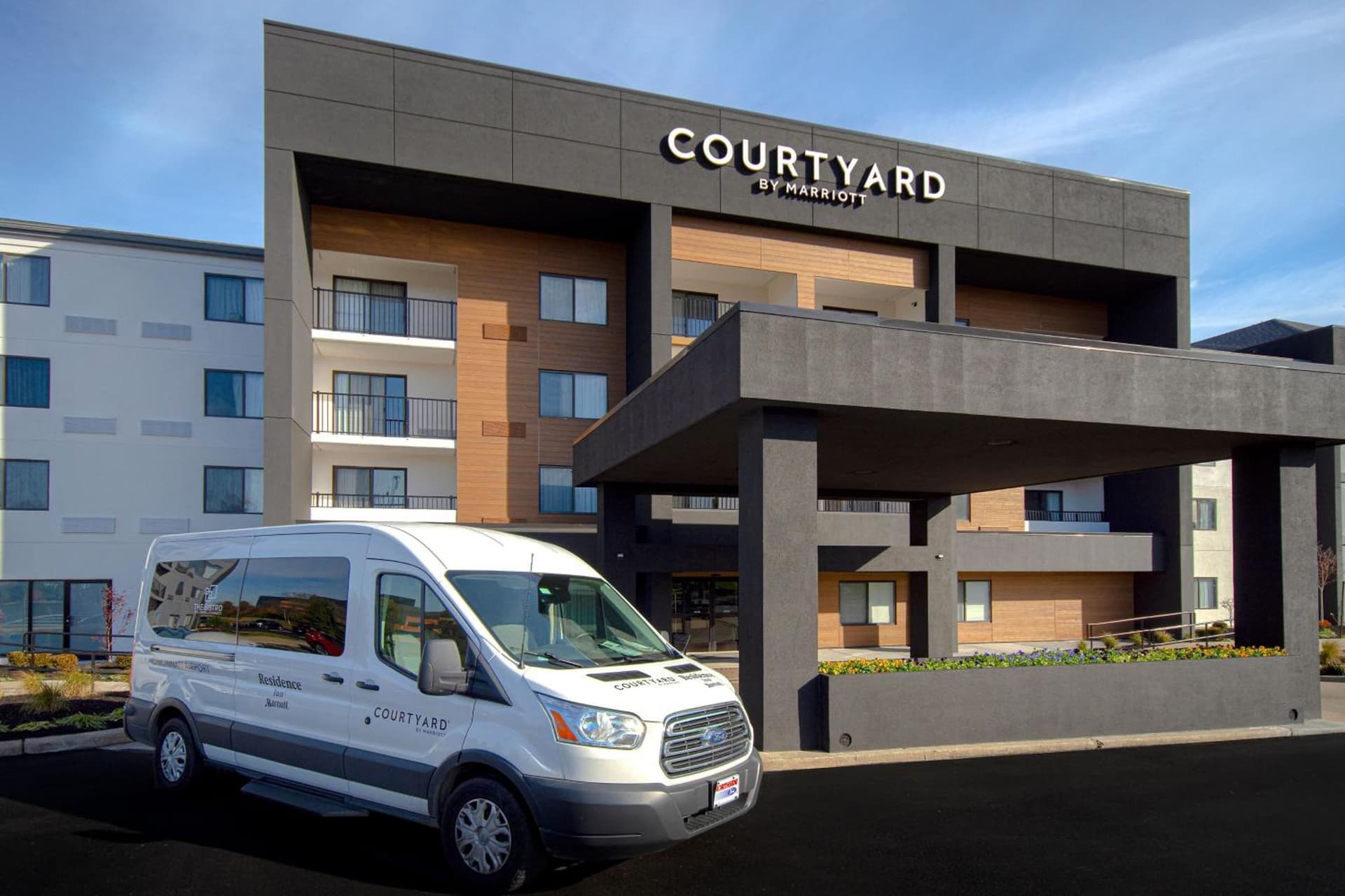 Courtyard by Marriott Cincinnati Airport property views in Erlanger, KY — gallery photo 3