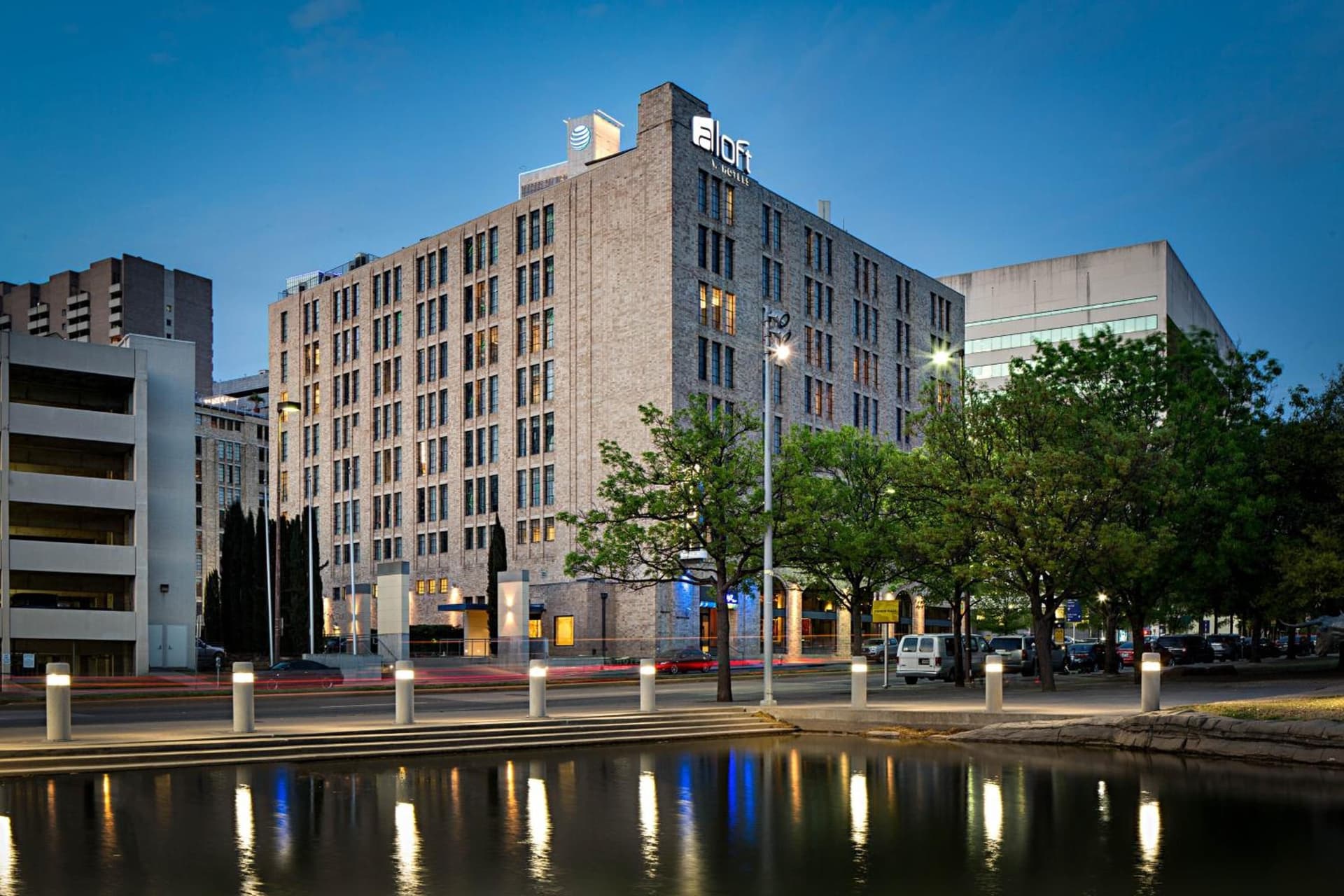 Aloft by Marriott Dallas Downtown gallery photo in Dallas, TX — image 9
