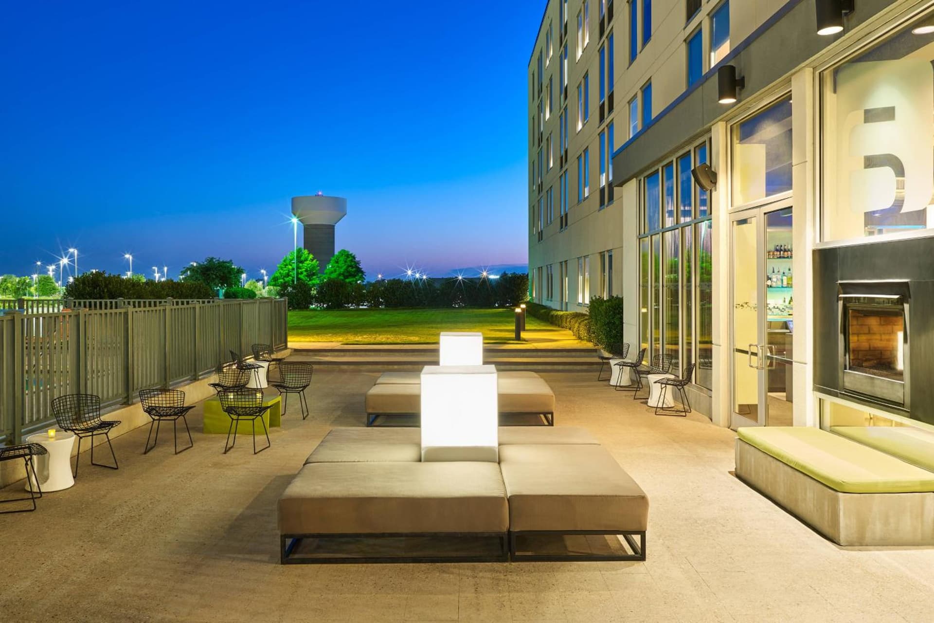 Aloft by Marriott Plano interior in Plano, TX — gallery photo 2