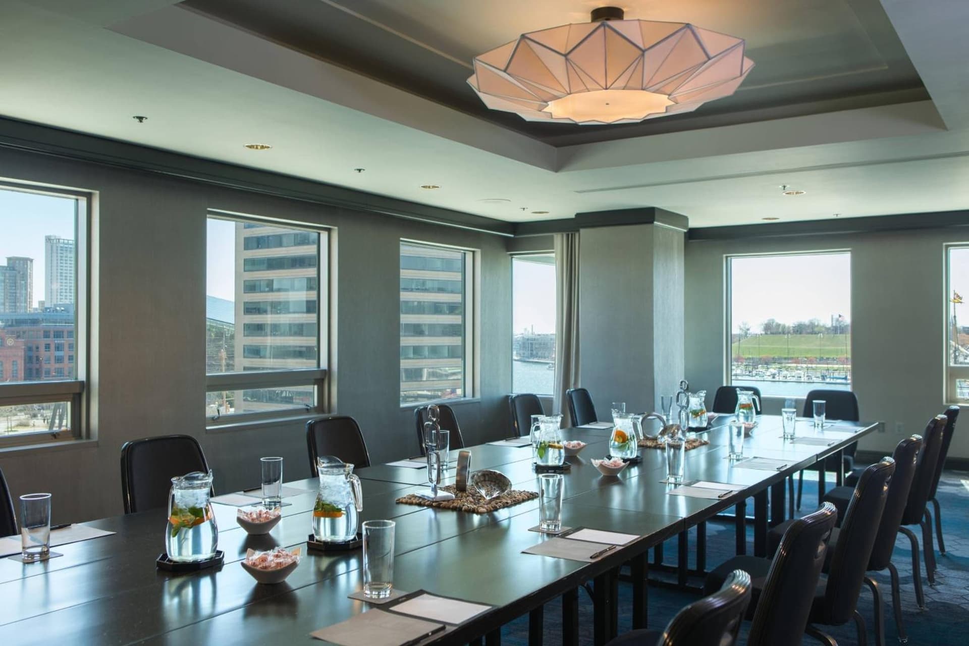 Renaissance Baltimore Harborplace Hotel gallery photo in Baltimore, MD — image 43