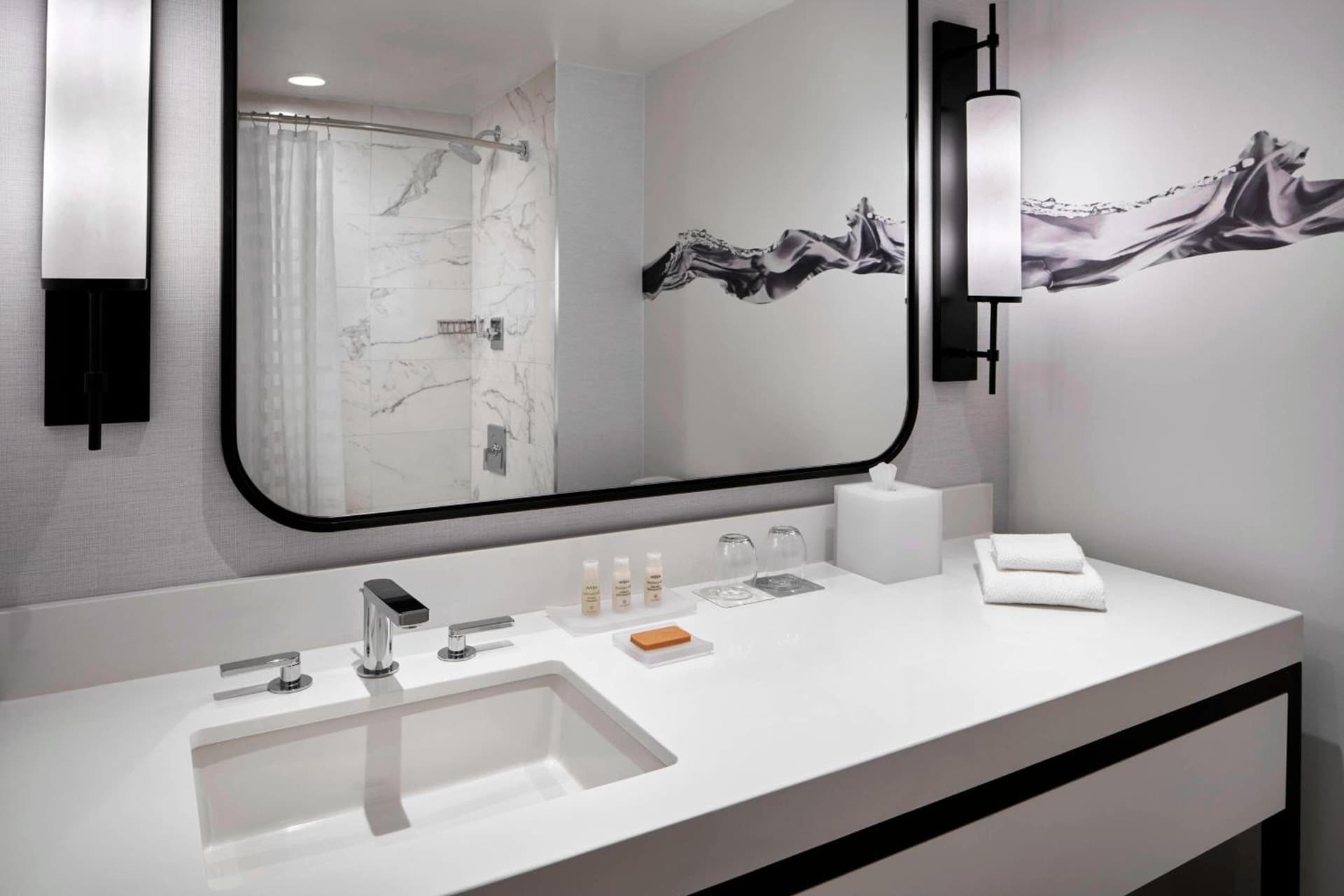 Renaissance Baltimore Harborplace Hotel gallery photo in Baltimore, MD — image 52