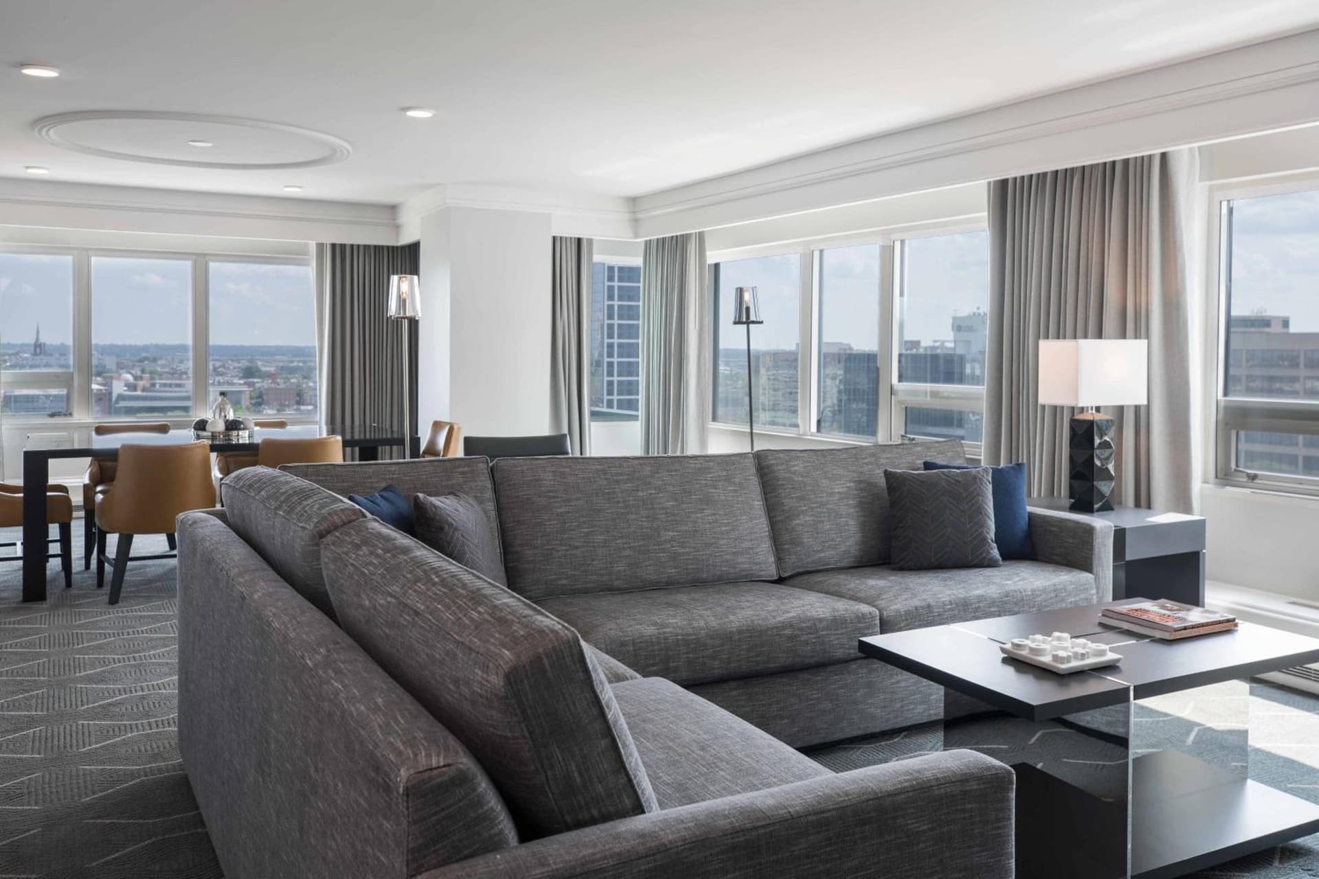 Renaissance Baltimore Harborplace Hotel gallery photo in Baltimore, MD — image 55