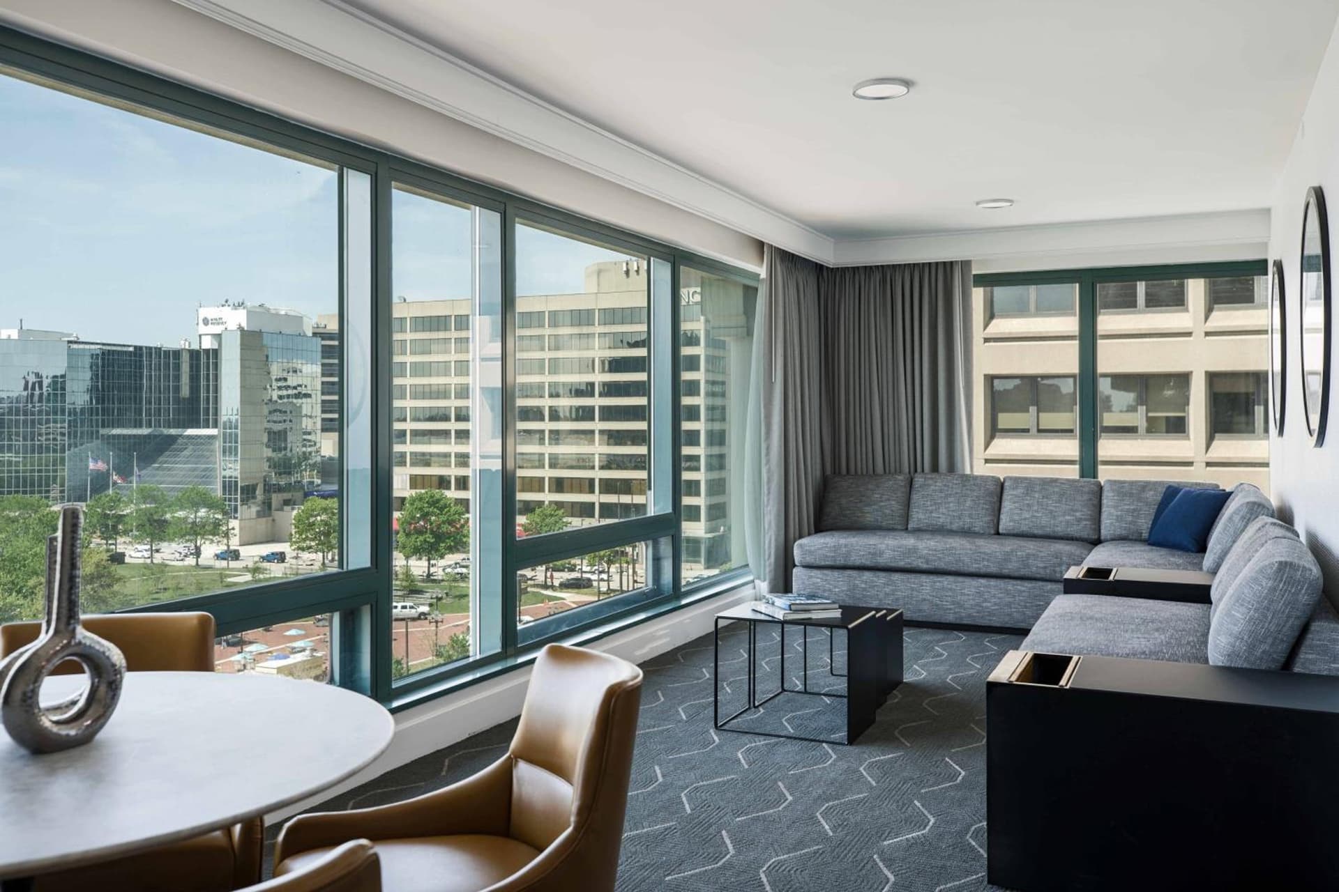Renaissance Baltimore Harborplace Hotel gallery photo in Baltimore, MD — image 56
