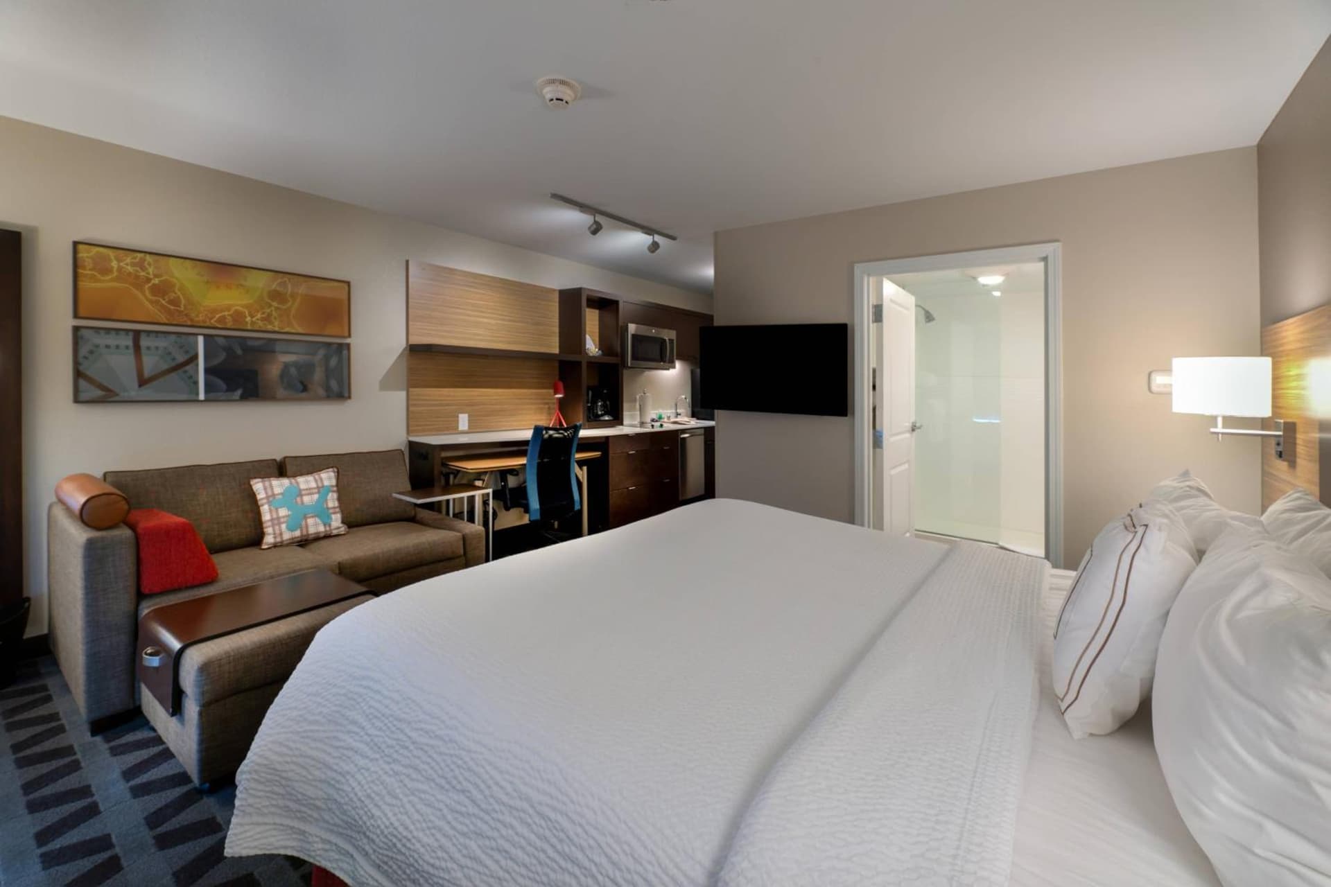 TownePlace Suites by Marriott Milwaukee Oak Creek gallery photo in Oak Creek, WI — image 11