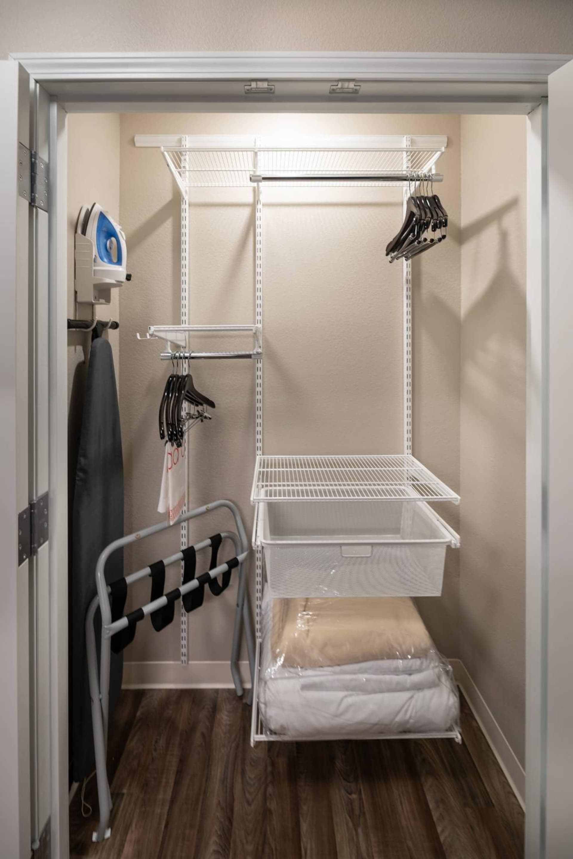 TownePlace Suites by Marriott Milwaukee Oak Creek gallery photo in Oak Creek, WI — image 18