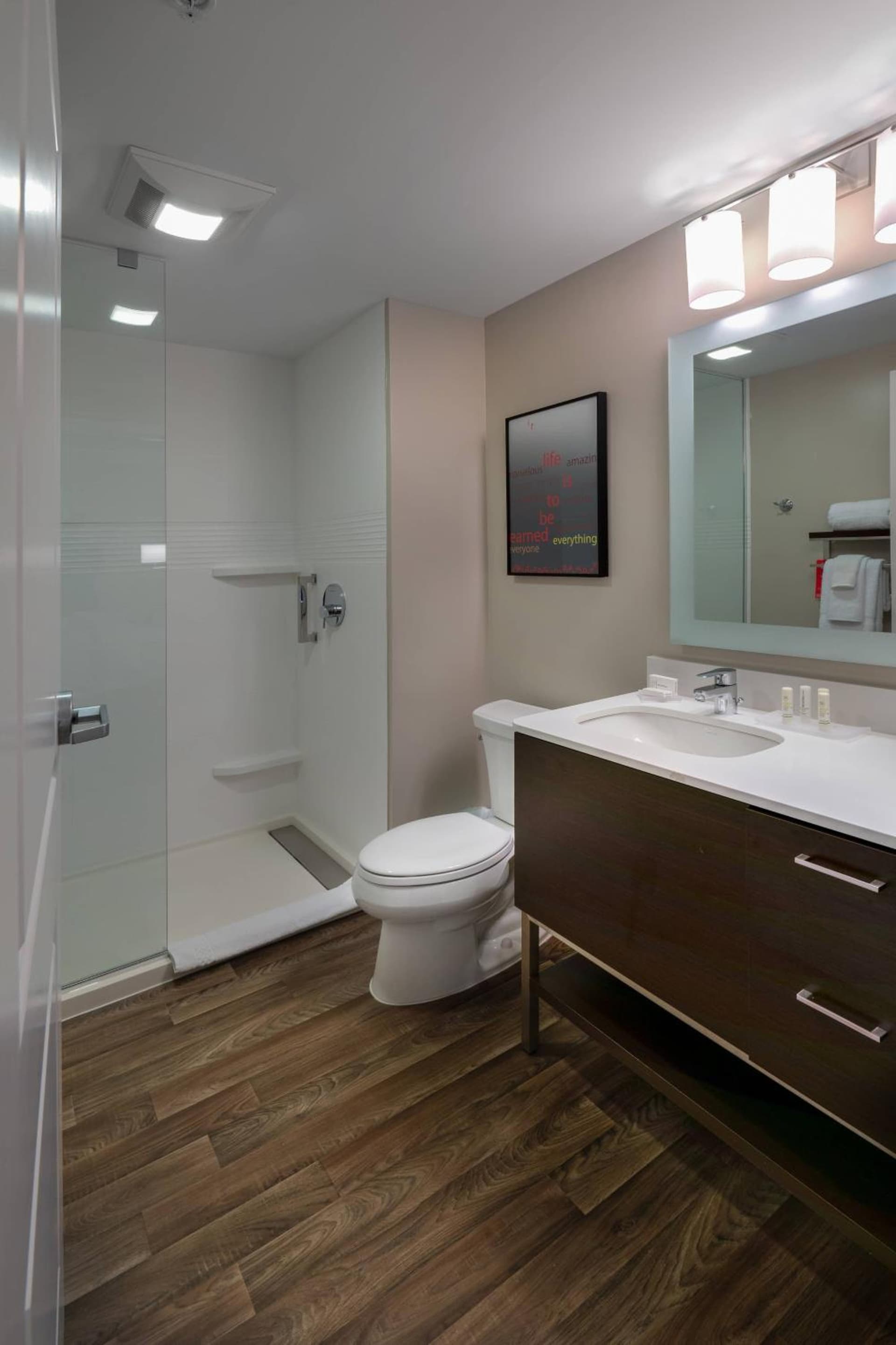 TownePlace Suites by Marriott Milwaukee Oak Creek gallery photo in Oak Creek, WI — image 12