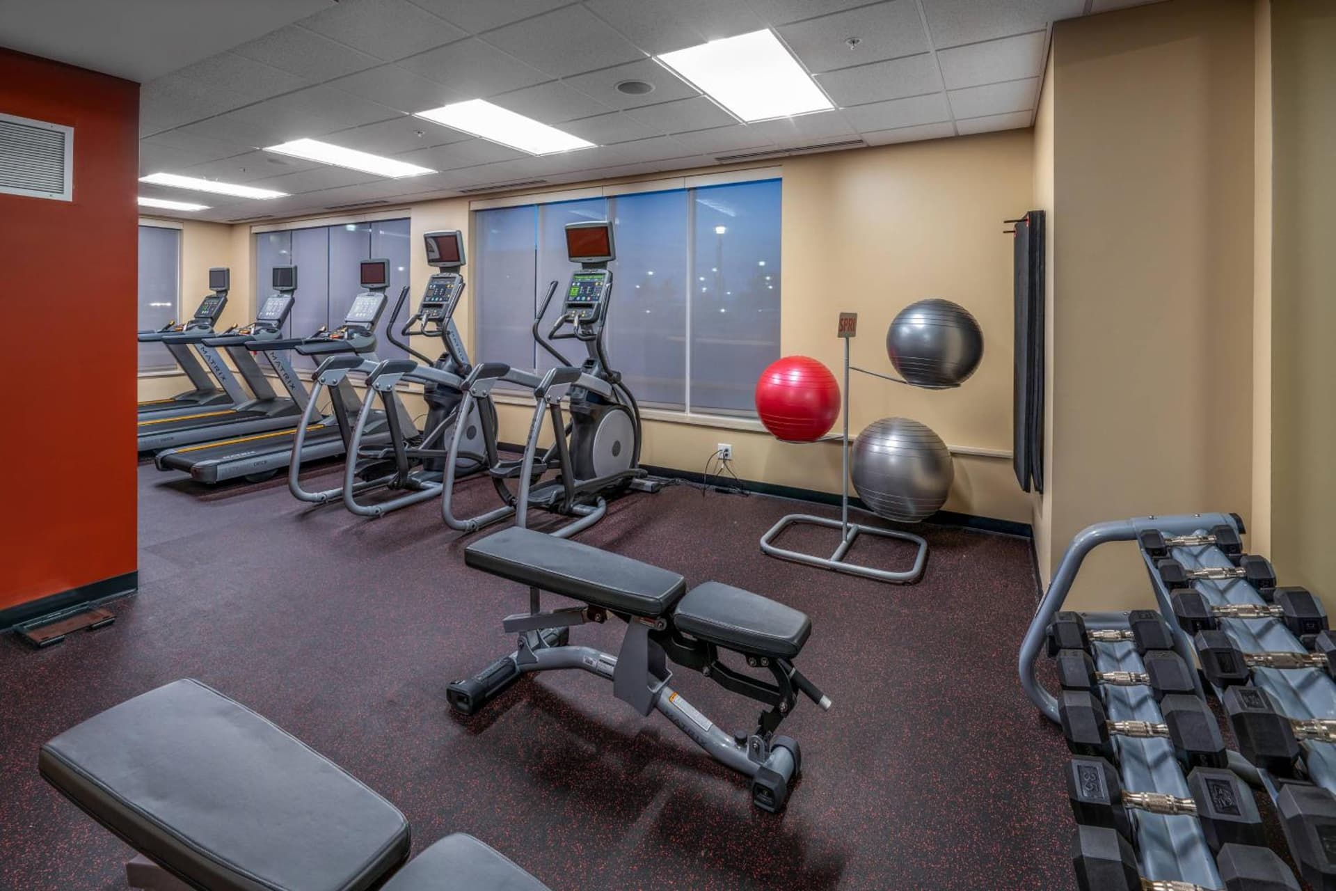 TownePlace Suites by Marriott Milwaukee Oak Creek gallery photo in Oak Creek, WI — image 32