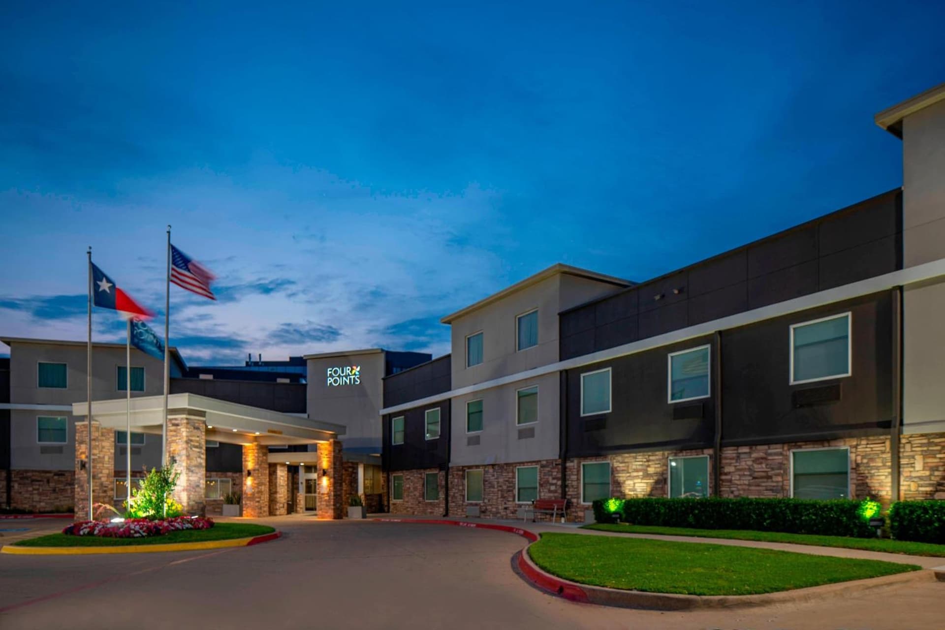 Four Points by Sheraton Dallas Arlington Entertainment District interior in Arlington, TX — gallery photo 2