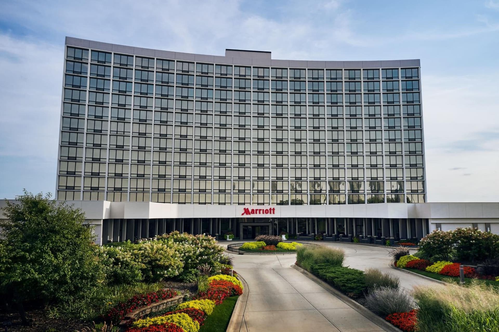 Chicago Marriott Oak Brook featured exterior or lobby in Oak Brook, IL — similar hotel