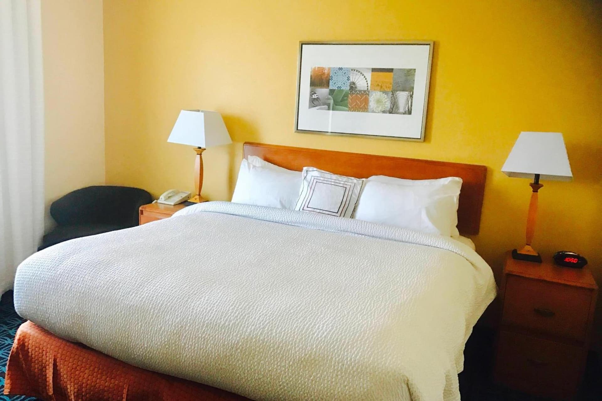 Fairfield Inn and Suites Sacramento Airport Natomas property views in Sacramento, CA — gallery photo 3