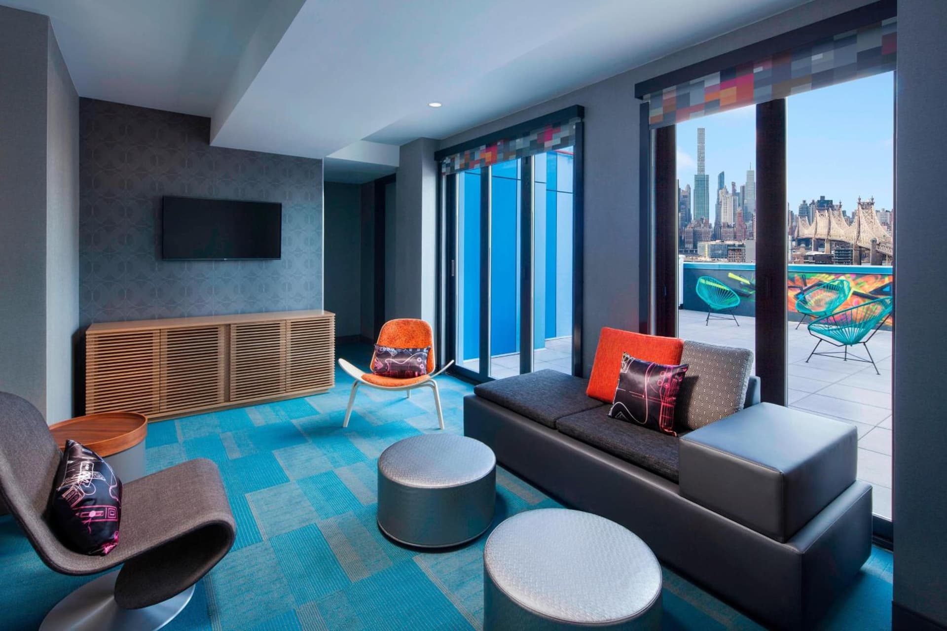 Aloft by Marriott Long Island City-Manhattan View gallery photo in Queens, NY — image 4
