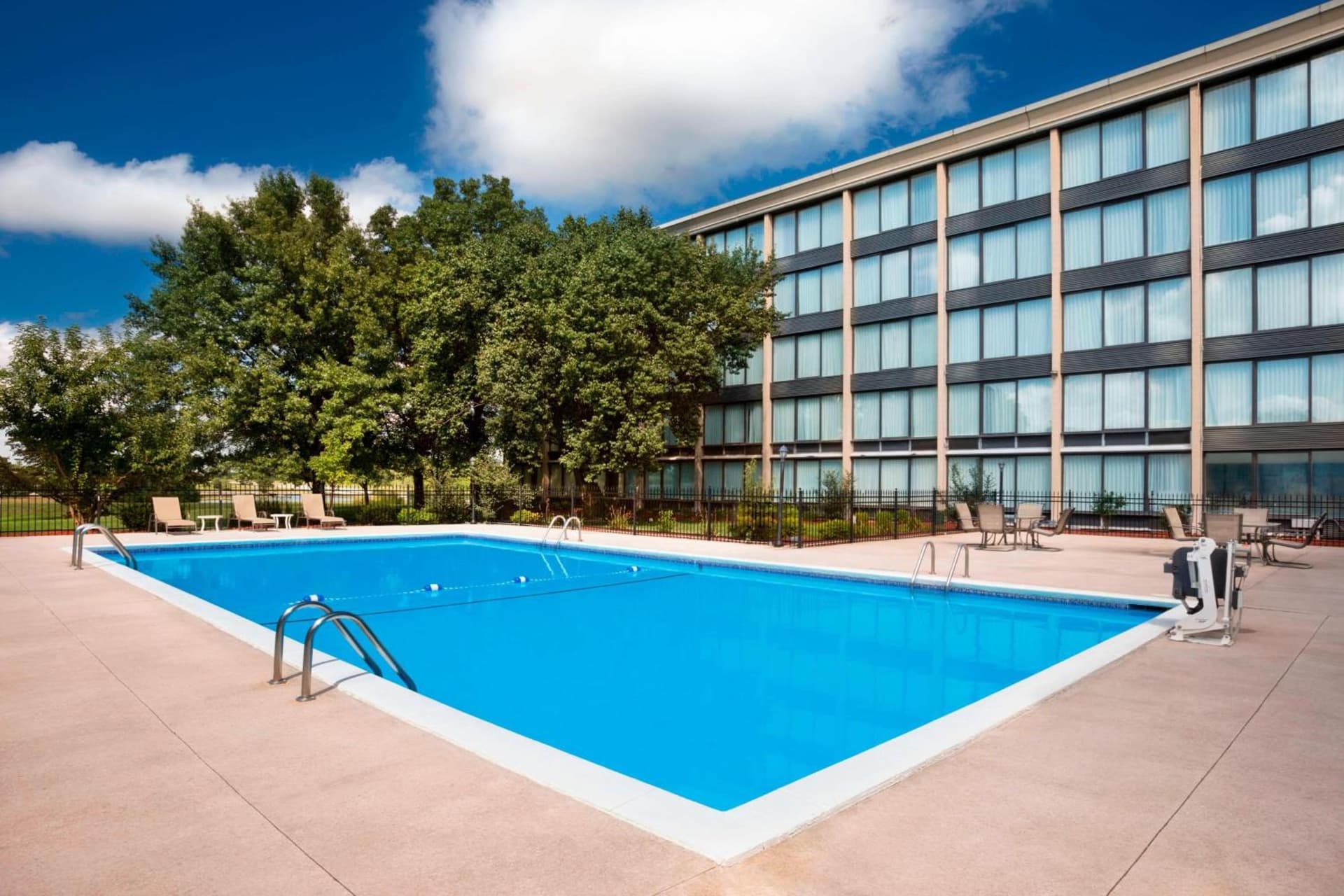 Four Points by Sheraton Kansas City Airport gallery photo in Kansas City, KS — image 4
