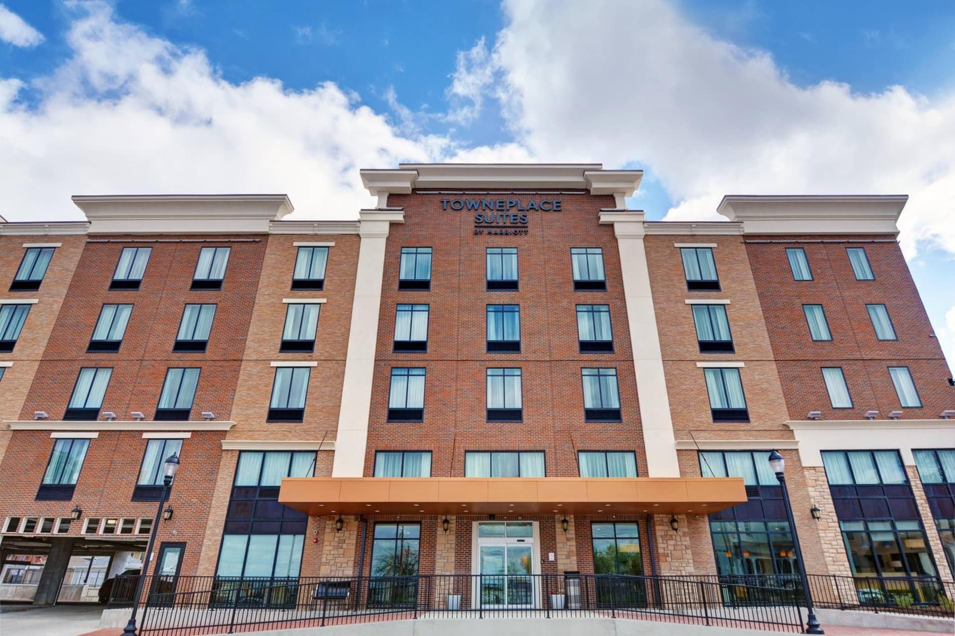 TownePlace Suites by Marriott Indianapolis Downtown property views in Indianapolis, IN — gallery photo 3