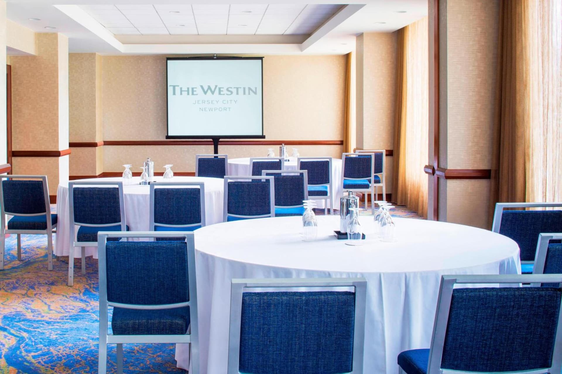 The Westin Jersey City Newport gallery photo in Jersey City, NJ — image 39