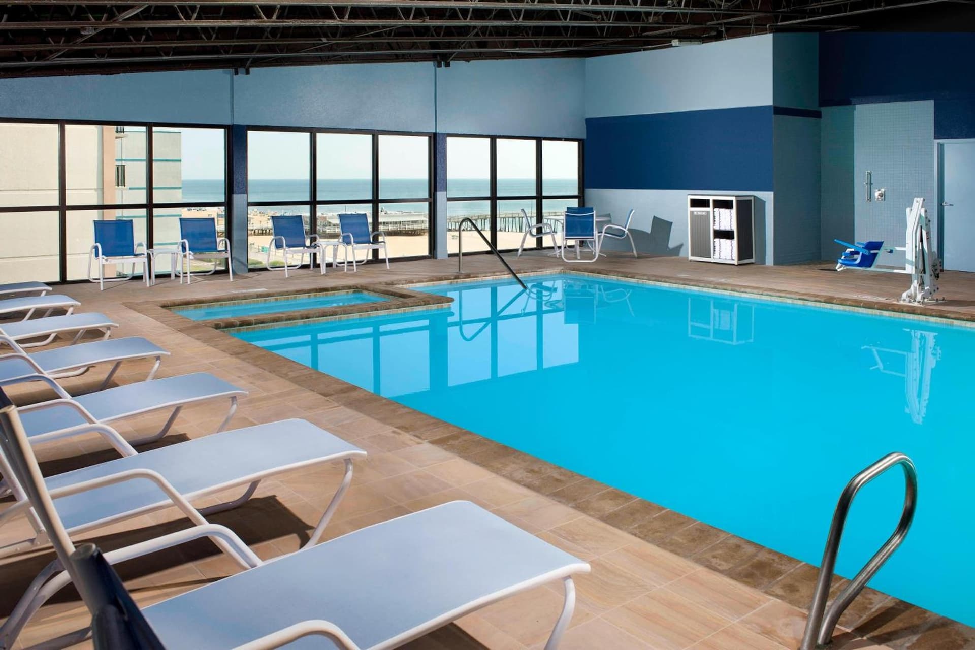 Four Points by Sheraton Virginia Beach Oceanfront gallery photo in Virginia Beach, VA — image 39