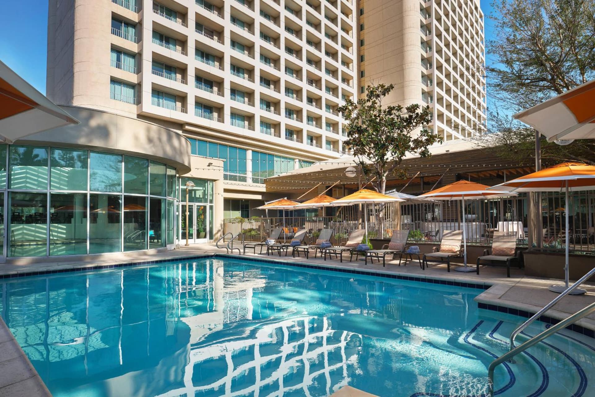 Warner Center Marriott Woodland Hills interior in Woodland Hills, CA — gallery photo 2