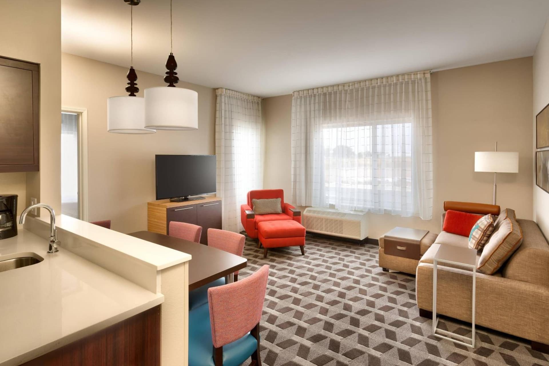 TownePlace Suites by Marriott Clovis interior in Clovis, NM — gallery photo 2