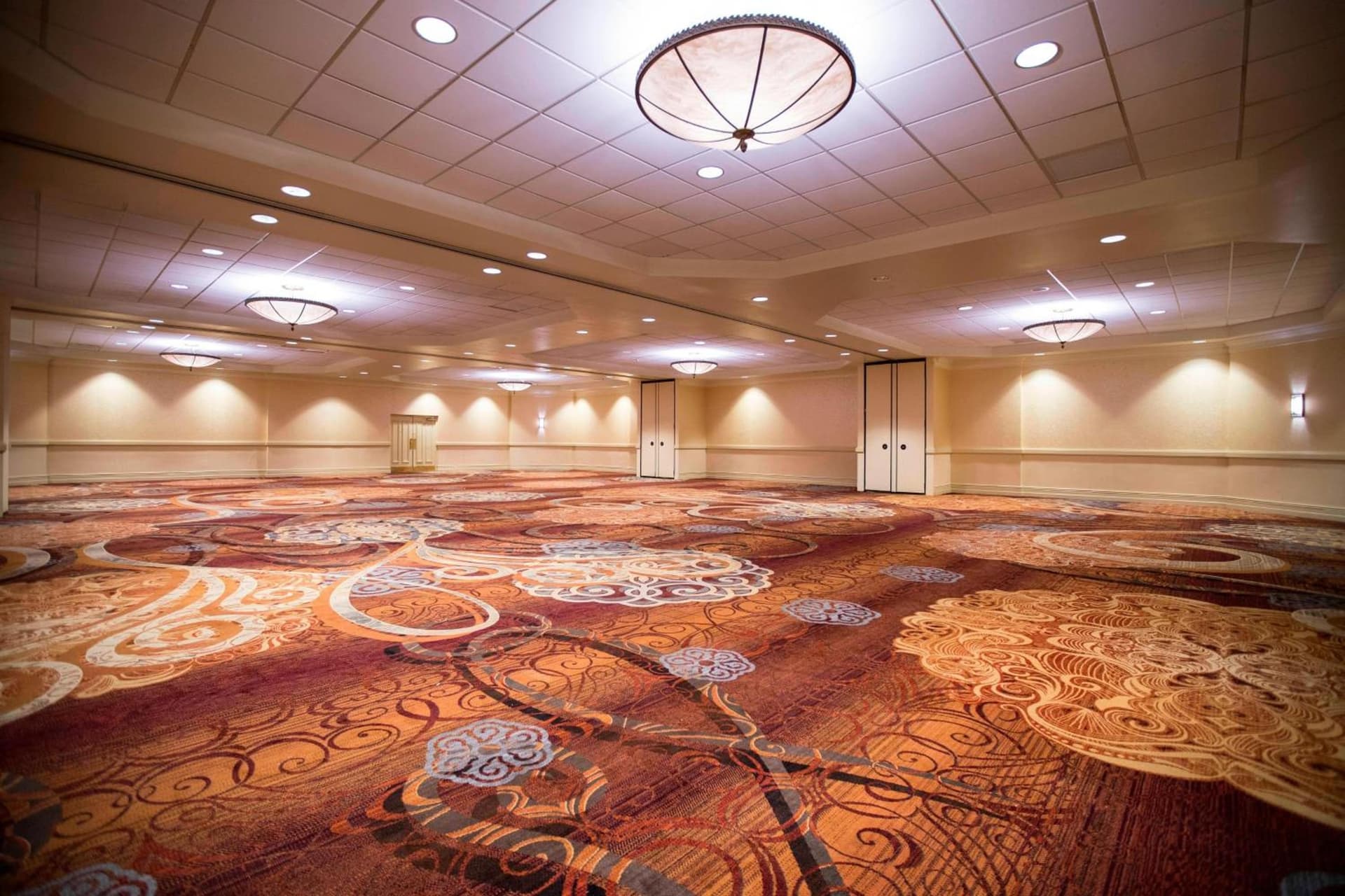 Sheraton Niagara Falls gallery photo in Niagara Falls, NY — image 52