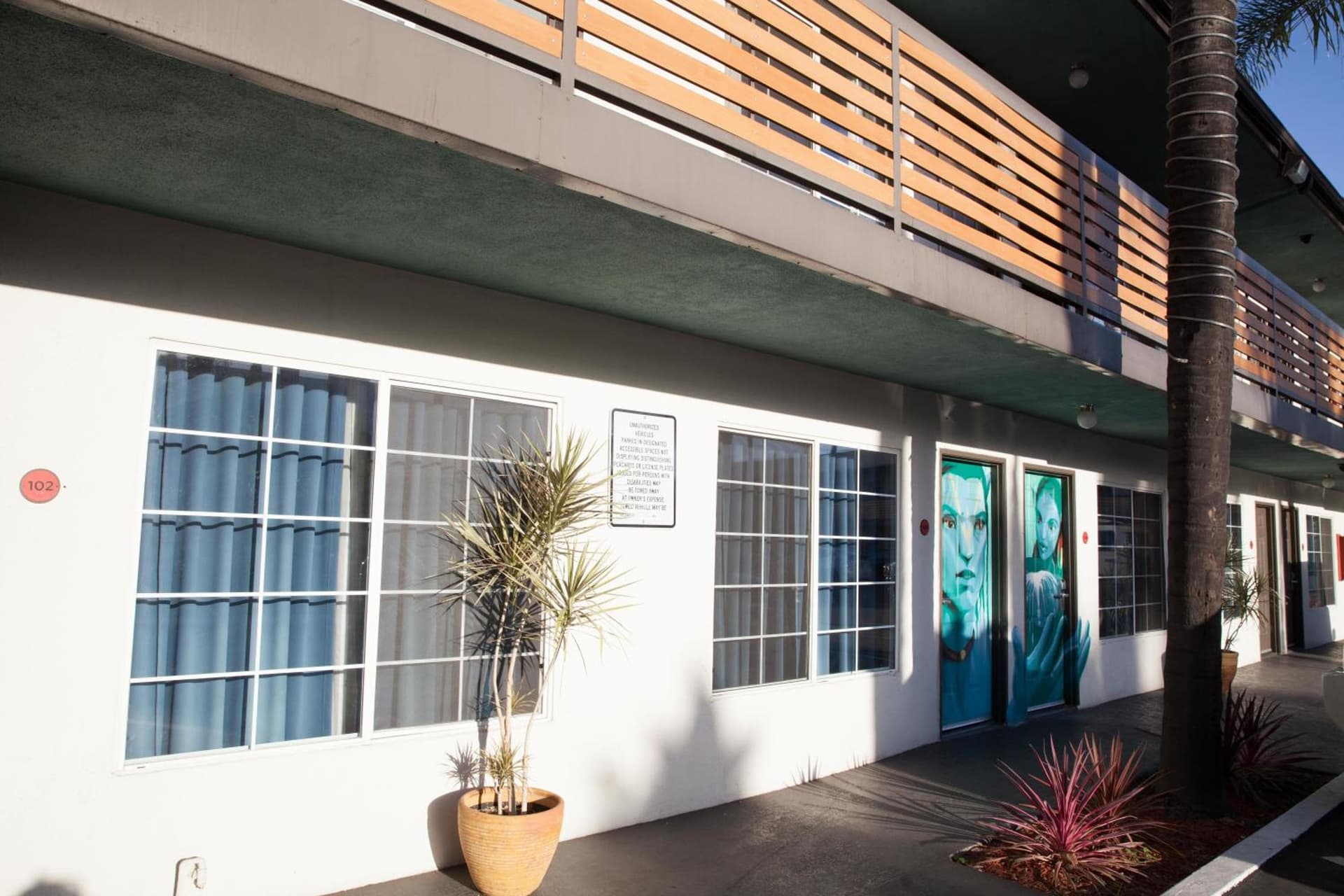 The Dixie Hollywood featured exterior or lobby in Los Angeles, CA — similar hotel