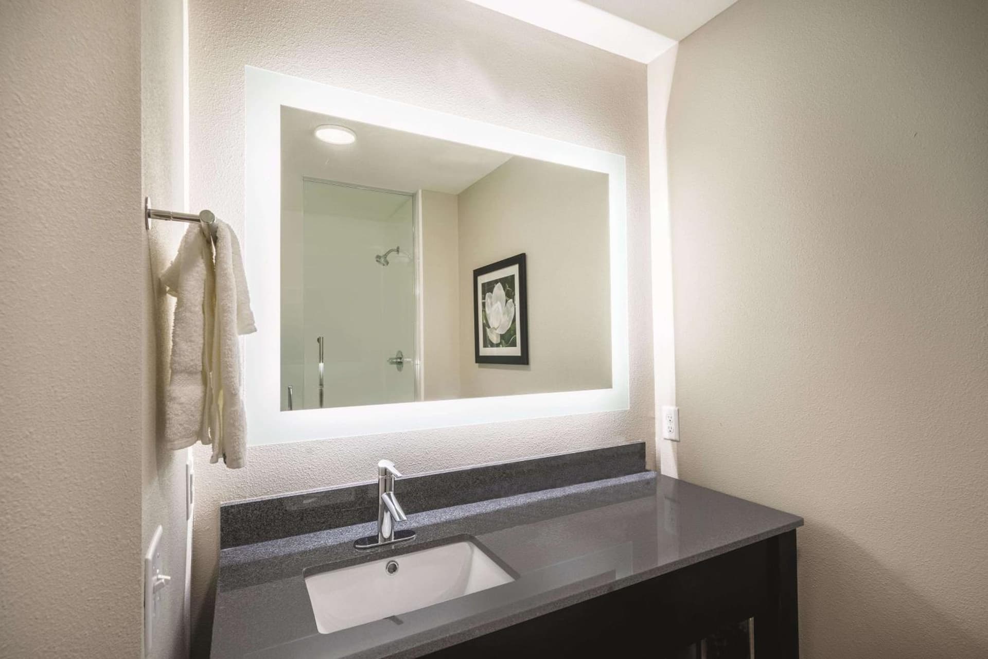 La Quinta by Wyndham Memphis Downtown gallery photo in Memphis, TN — image 32