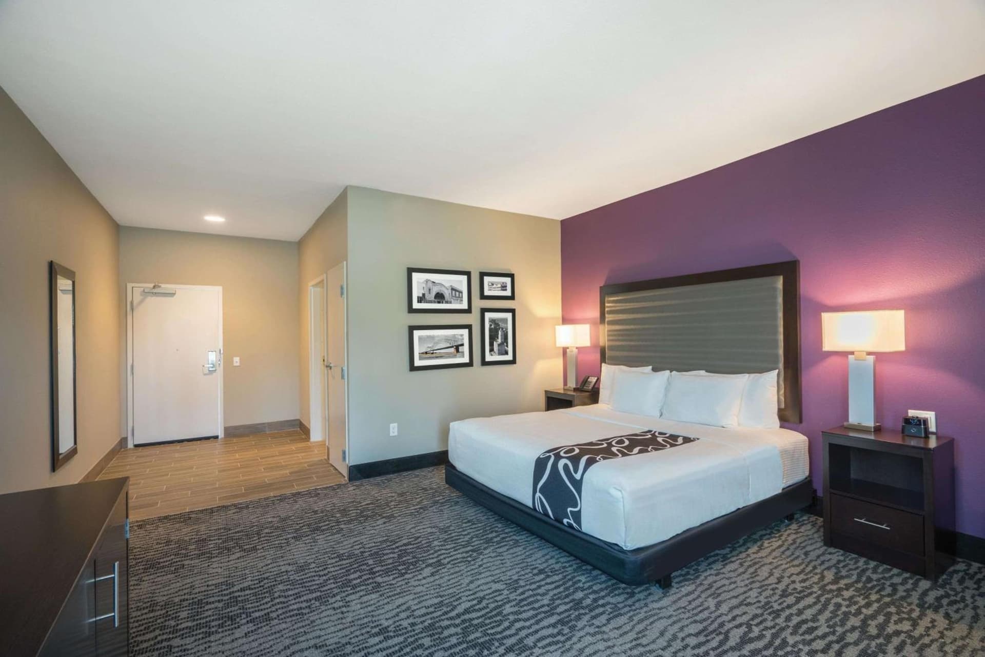 La Quinta by Wyndham Memphis Downtown interior in Memphis, TN — gallery photo 2
