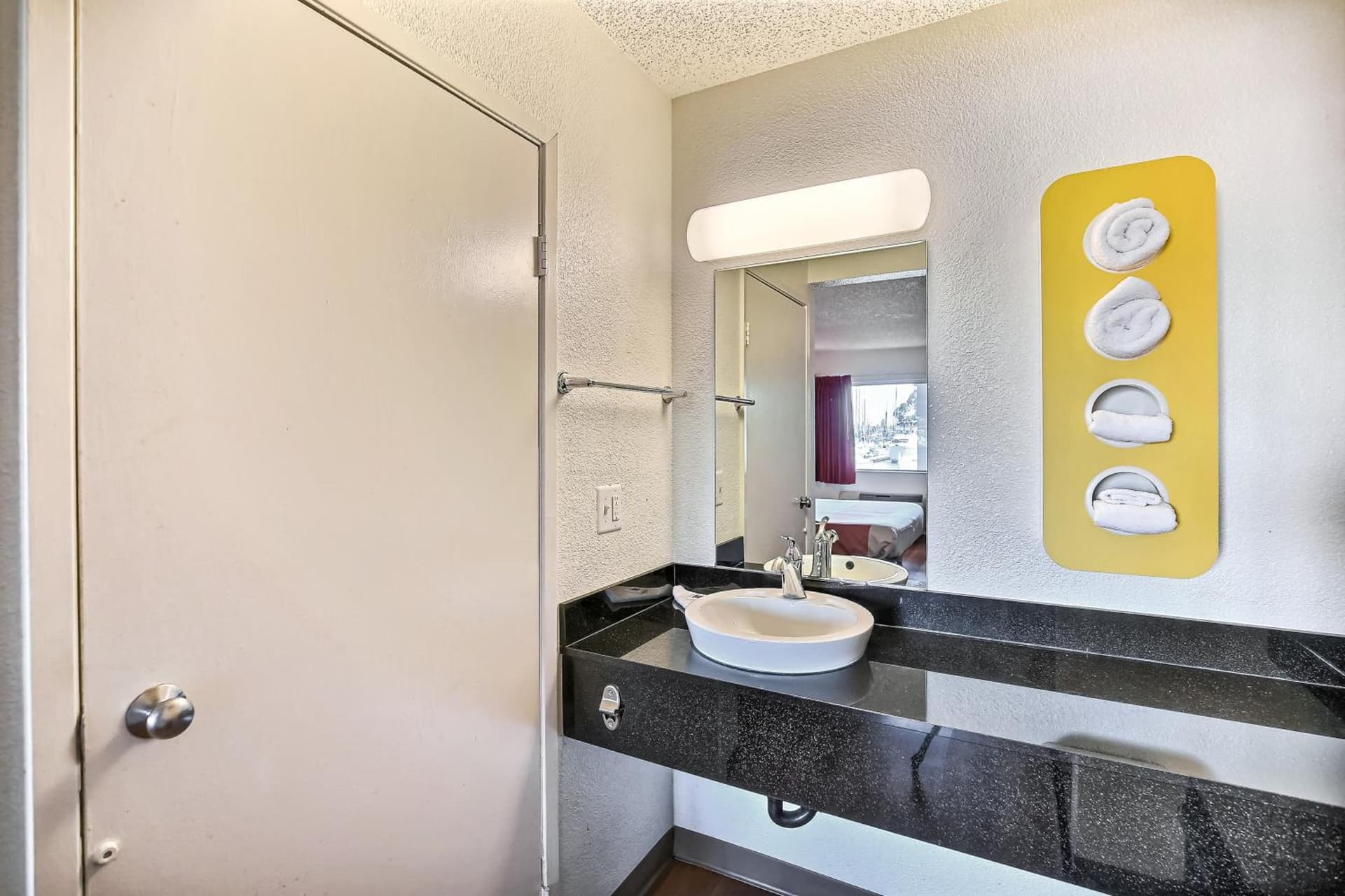Motel 6-Oakland, CA - Embarcadero gallery photo in Oakland, CA — image 40