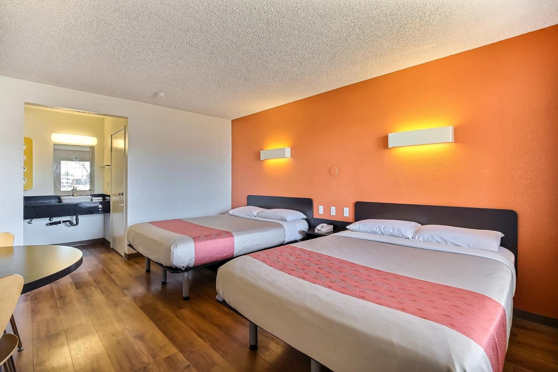 Motel 6-Oakland, CA - Embarcadero gallery photo in Oakland, CA — image 30