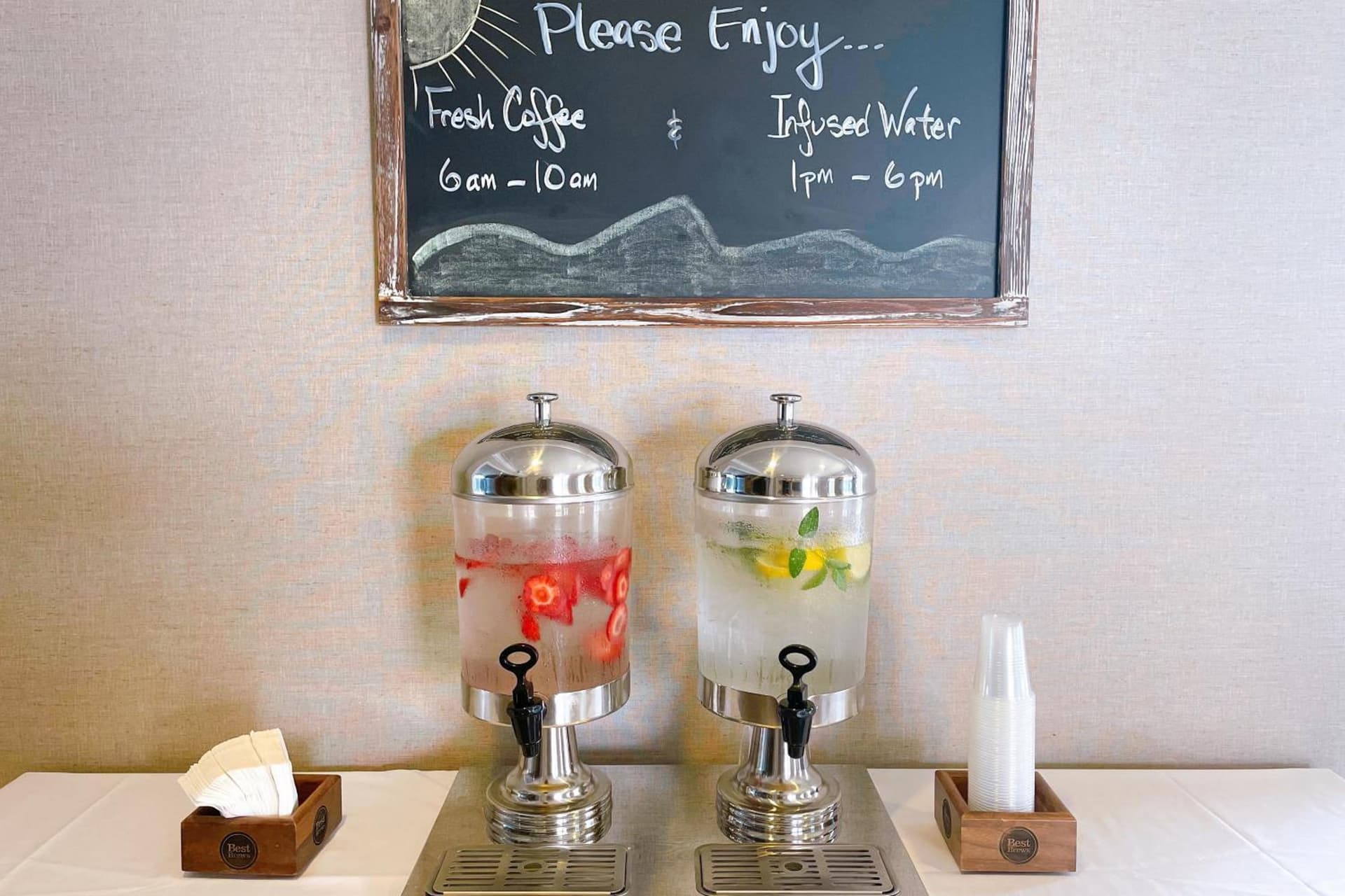 Marin Hilltop Hotel gallery photo in San Rafael, CA — image 18