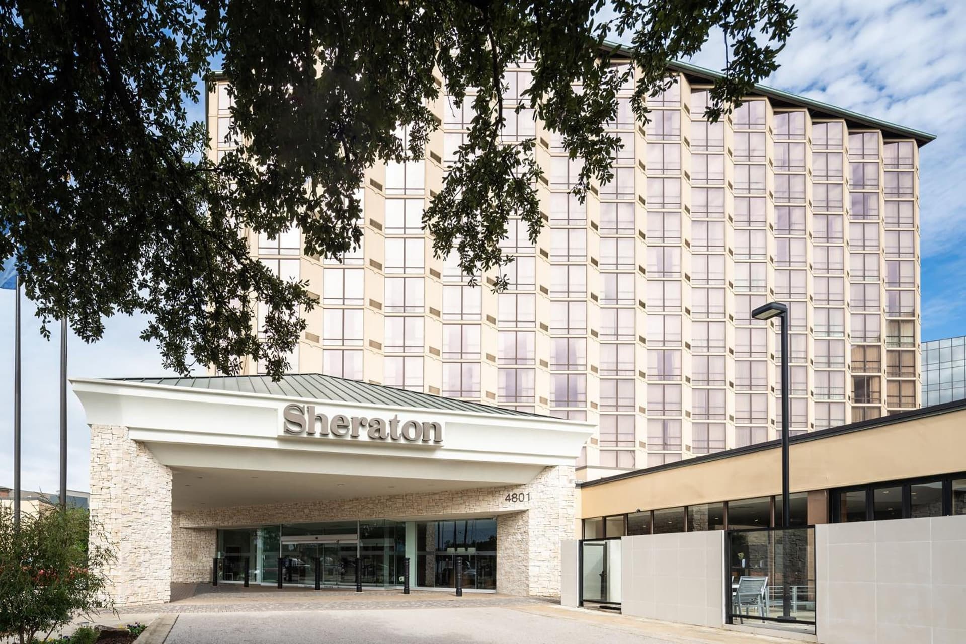 Sheraton Dallas Hotel by the Galleria property views in Dallas, TX — gallery photo 3