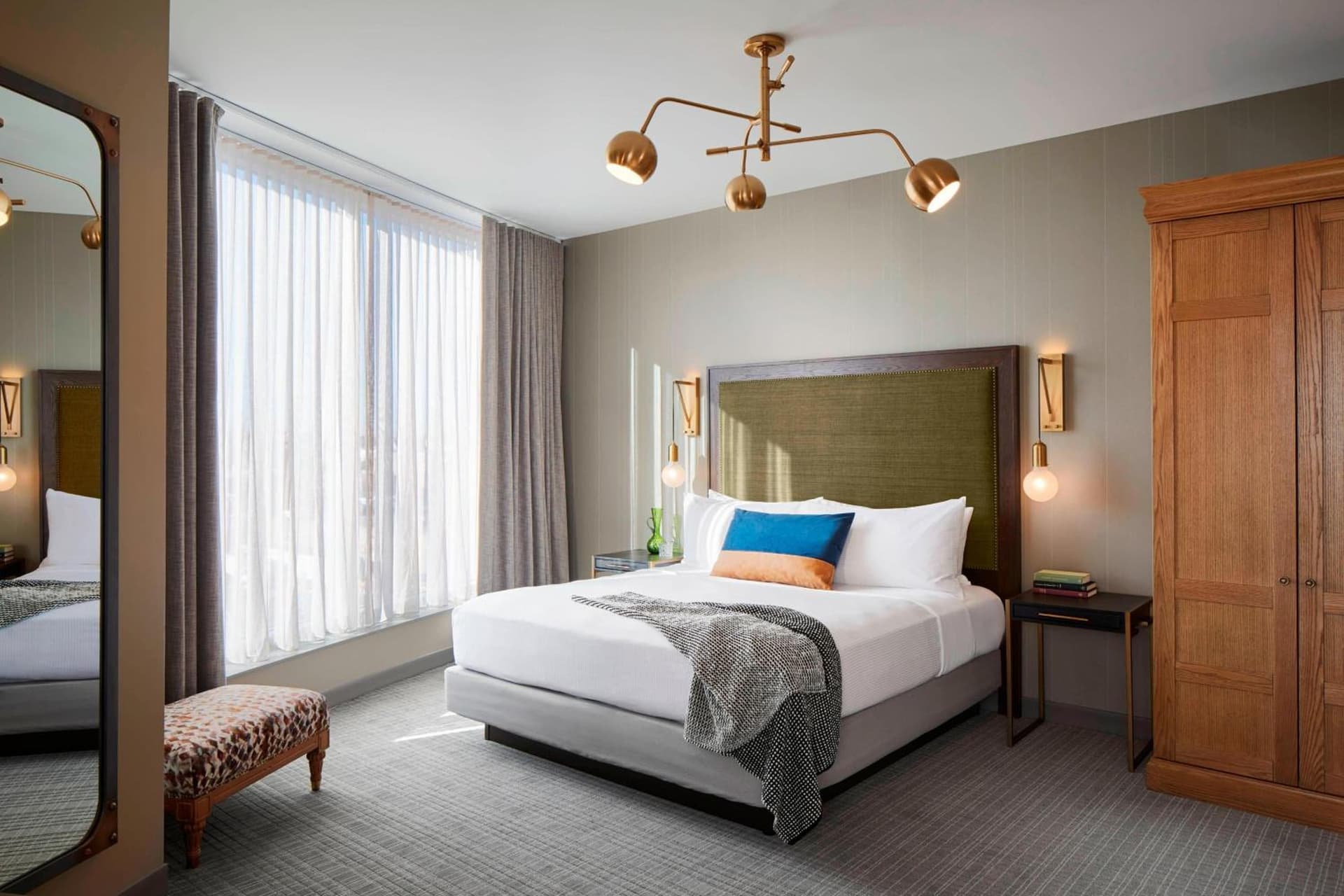 Hotel Zachary, Chicago, a Tribute Portfolio Hotel interior in Chicago, IL — gallery photo 2