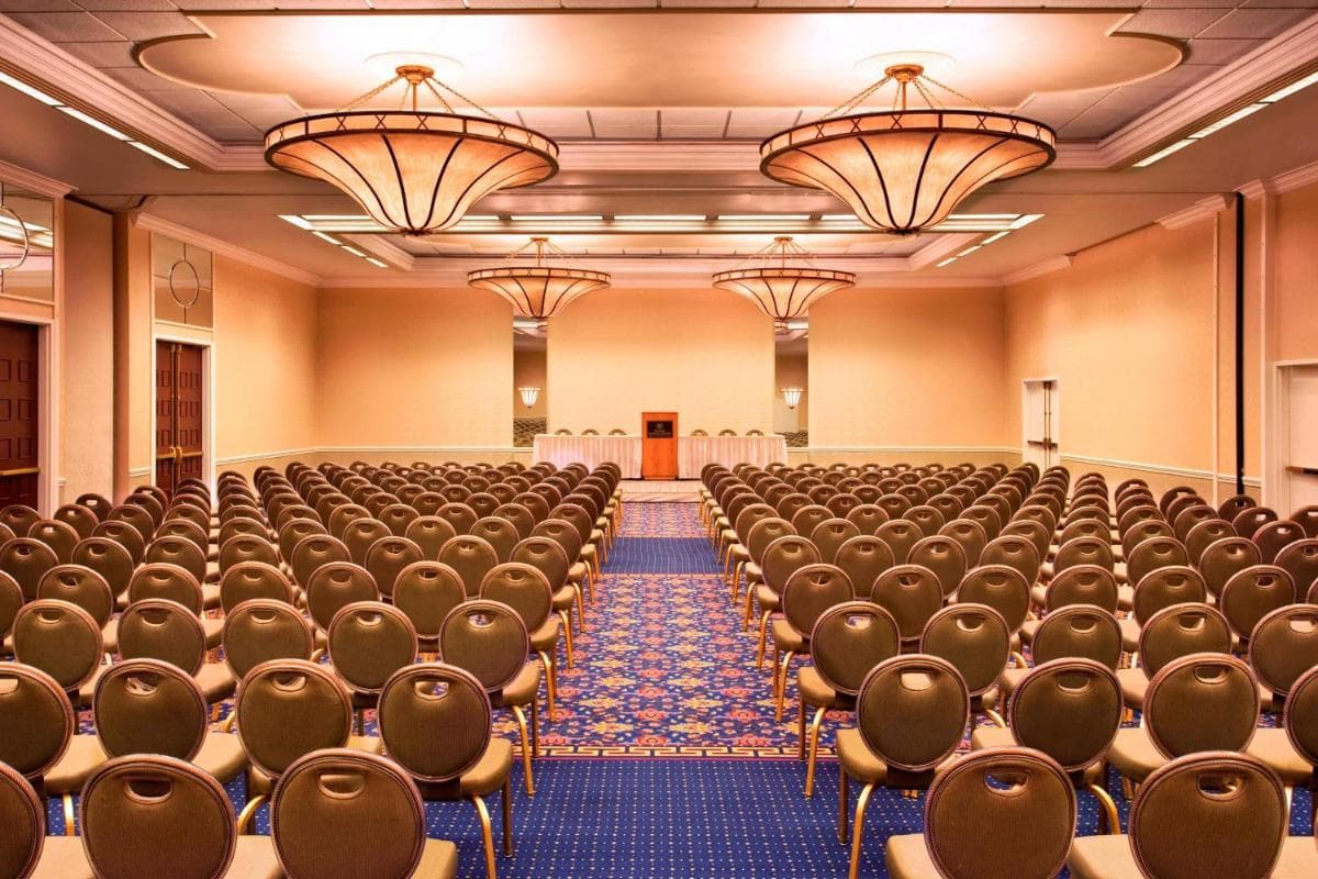 Sheraton Syracuse University Hotel and Conference Center gallery photo in Syracuse, NY — image 18