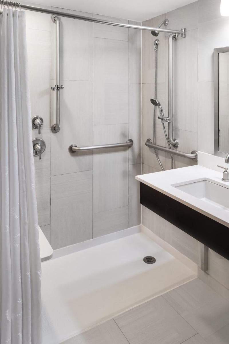 Sheraton Syracuse University Hotel and Conference Center gallery photo in Syracuse, NY — image 15